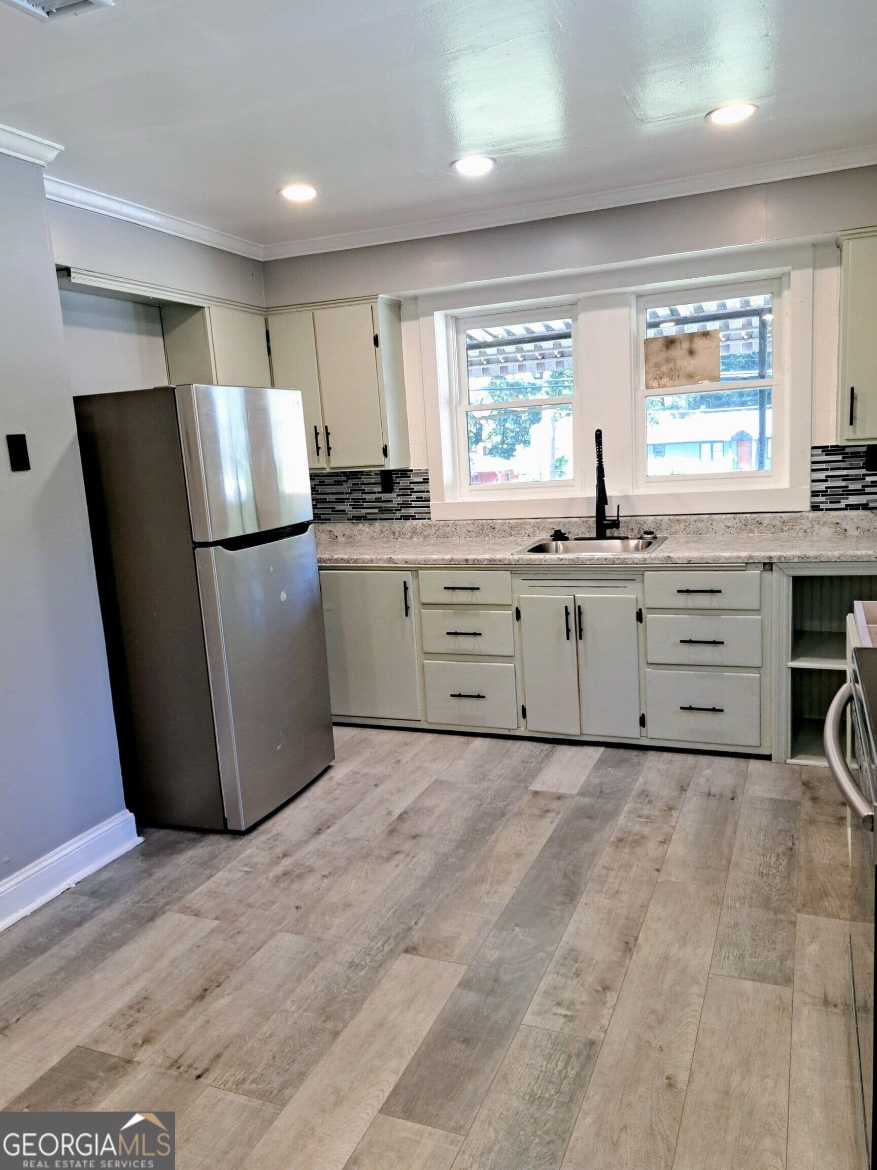 2 bedroom, 1 bathroom, 1,310 sq ft single family residence for rent at 1928 Columbia Drive, Decatur, GA 30032 for $2,000 a month — photo 9