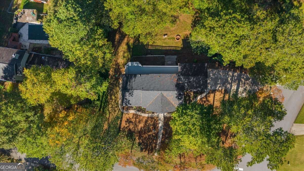 4 bedroom, 3.5 bathroom, 3,146 sq ft single family residence for sale at 5303 Raintree Circle, Oakwood, GA 30566 — photo 8