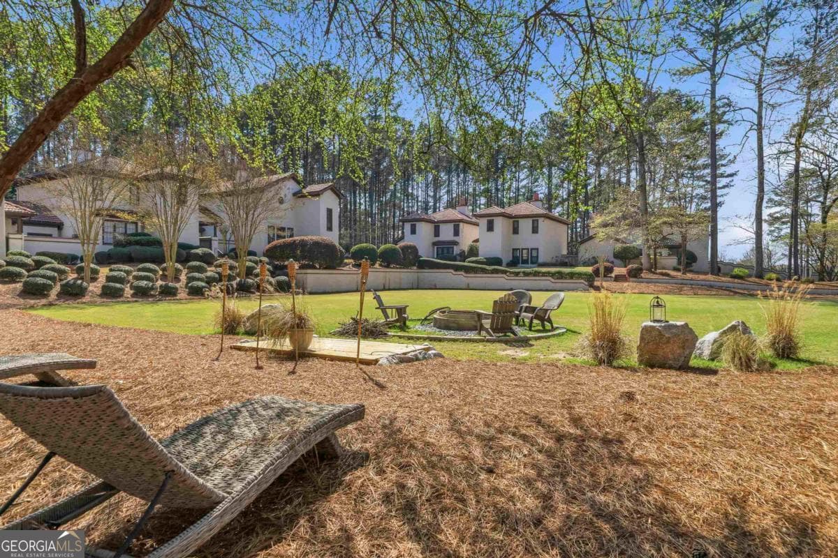 3 bedroom, 2 bathroom, 1,814 sq ft townhouse for sale at 1432 Club Drive, Greensboro, GA 30642 — photo 4