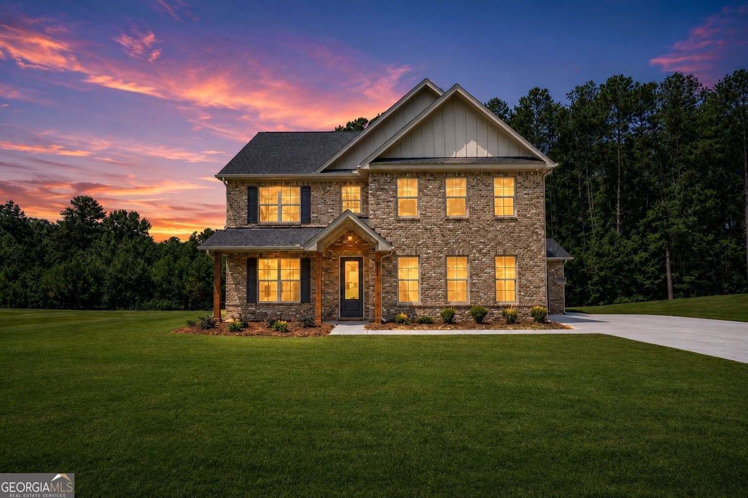 5 bedroom, 3 bathroom, 2,676 sq ft single family residence for sale at 116 Patillo Manor 04, Stockbridge, GA 30281 — photo 4