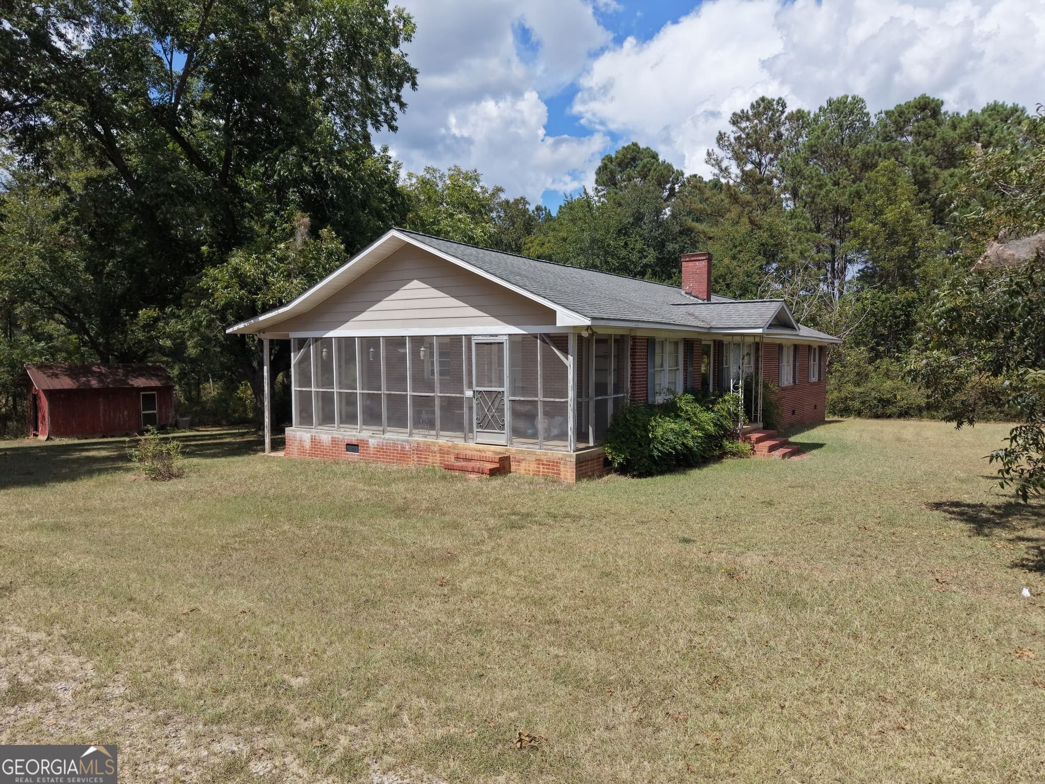 3 bedroom, 2 bathroom, 1,482 sq ft single family residence under contract at 2107 Hwy 15, Sandersville, GA 31082 — photo 2