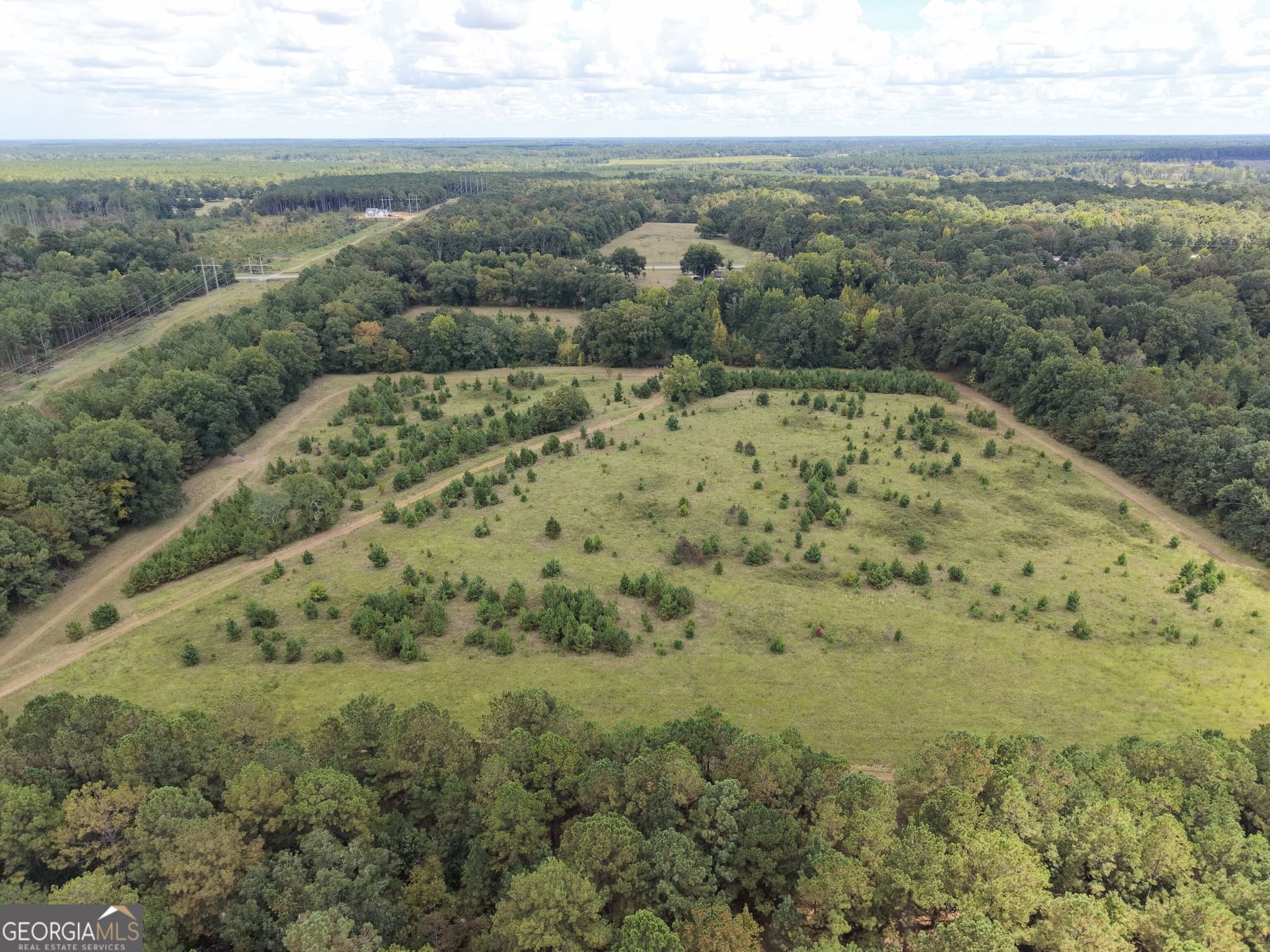 3 bedroom, 2 bathroom, 1,482 sq ft single family residence under contract at 2107 Hwy 15, Sandersville, GA 31082 — photo 6