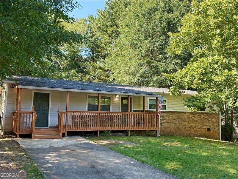 3 bedroom, 2 bathroom, 1,408 sq ft single family residence for rent at 1414 Sycamore Drive, Kennesaw, GA 30152 for $2,200 a month — photo 2