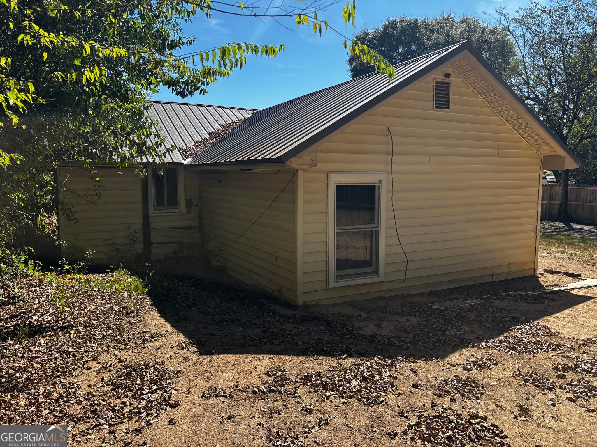 4 bedroom, 2 bathroom, 1,770 sq ft single family residence for sale at 4377 Mikado Avenue, Macon, GA 31206 — photo 5