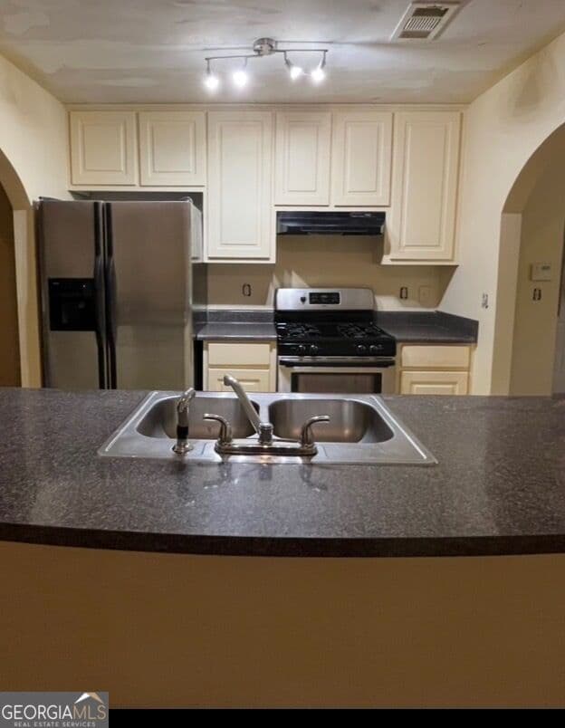 3 bedroom, 2 bathroom, 1,821 sq ft single family residence for sale at 306 Breeze Meadow, Fairburn, GA 30213 — photo 6