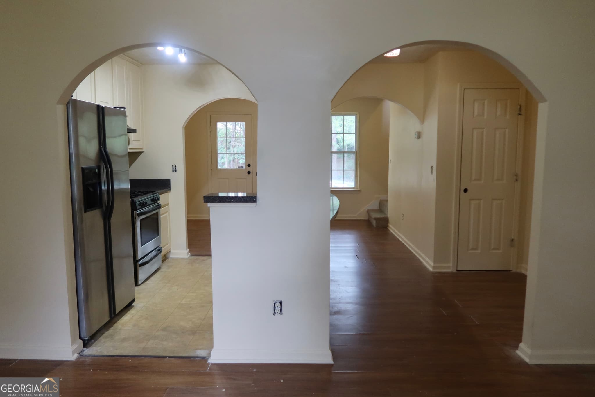 3 bedroom, 2 bathroom, 1,821 sq ft single family residence for sale at 306 Breeze Meadow, Fairburn, GA 30213 — photo 4
