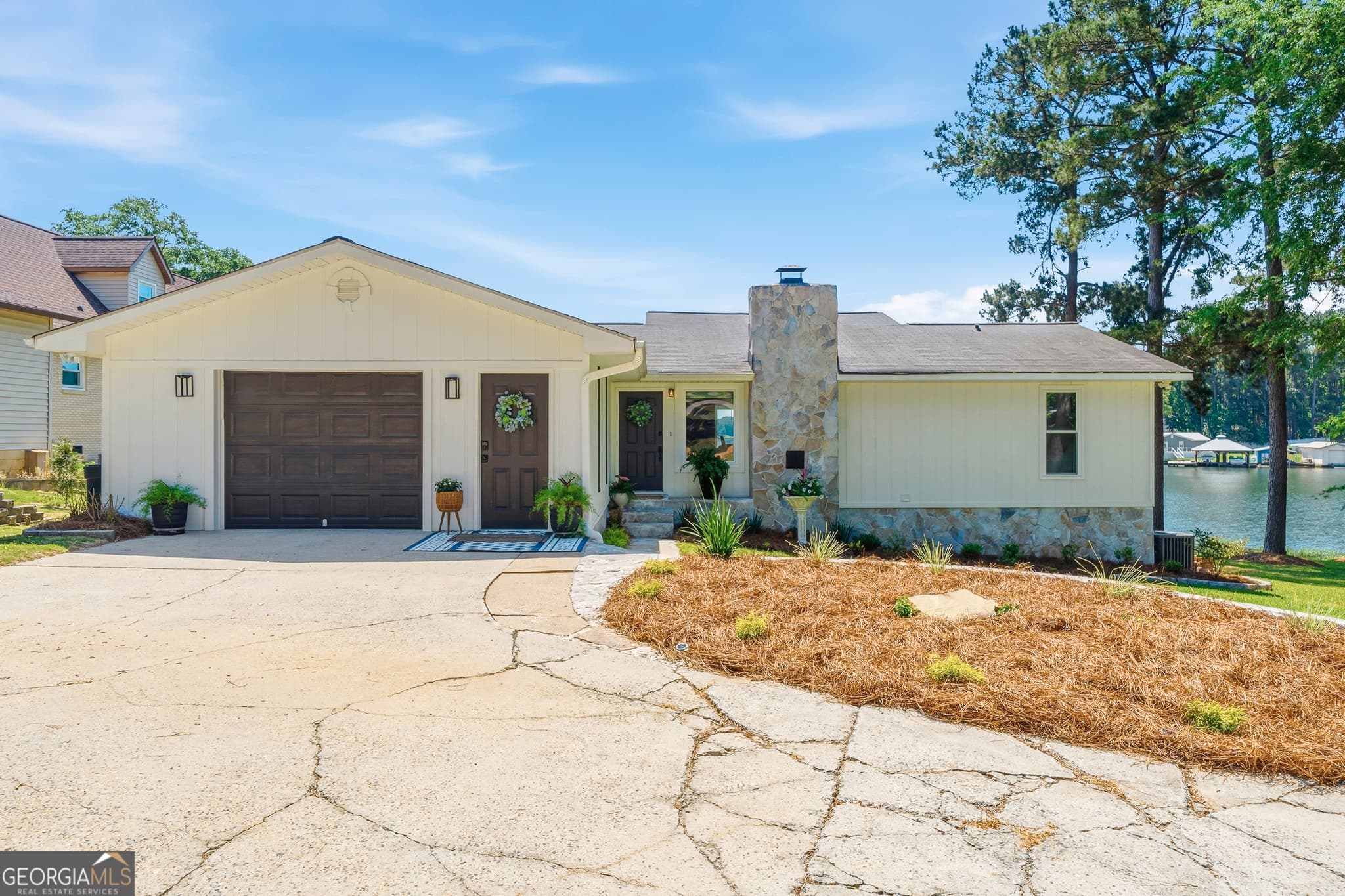 5 bedroom, 3 bathroom, 3,216 sq ft single family residence sold at 180 Jackson Road, Milledgeville, GA 31061