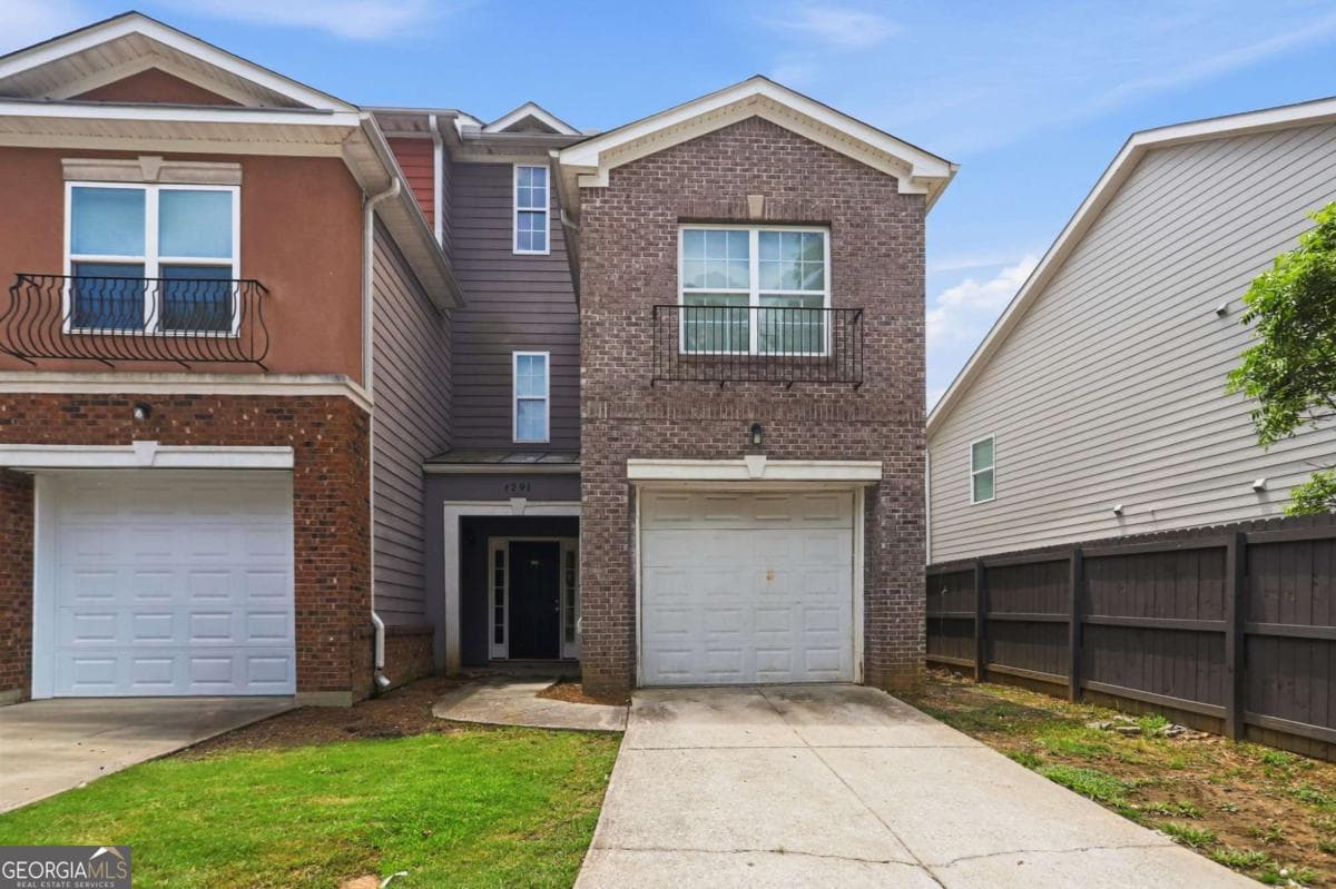 3 bedroom, 2.5 bathroom, 1,709 sq ft single family residence for sale at 4291 Notting Hill Drive, Atlanta, GA 30331 — photo 1 of 25