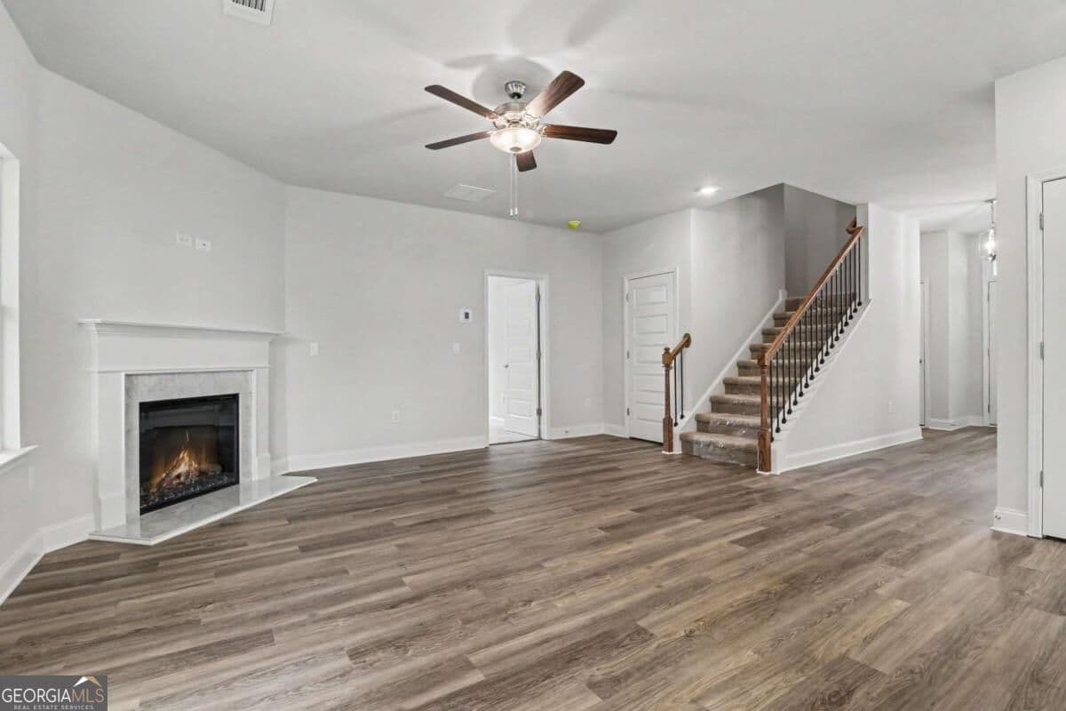 6 bedroom, 4.5 bathroom, 3,681 sq ft single family residence for sale at 426 Magnolia Grove Place, Cornelia, GA 30531 — photo 4