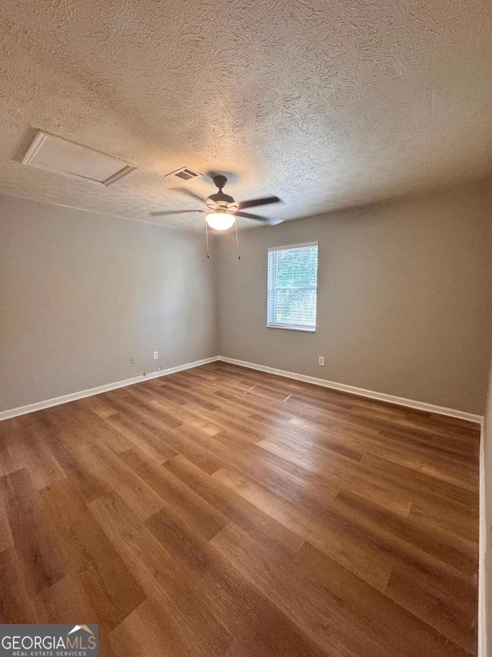 2 bedroom, 1 bathroom, 1,020 sq ft duplex for rent at 2888 Parrott Avenue, Atlanta, GA 30318 for $1,600 a month — photo 4