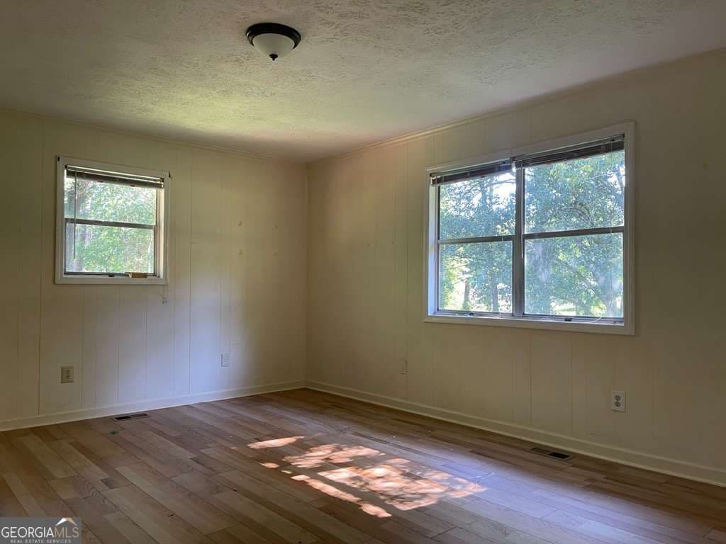 4 bedroom, 2 bathroom, 1,803 sq ft single family residence for sale at 1071 Dials Mill SPUR, Statham, GA 30666 — photo 7