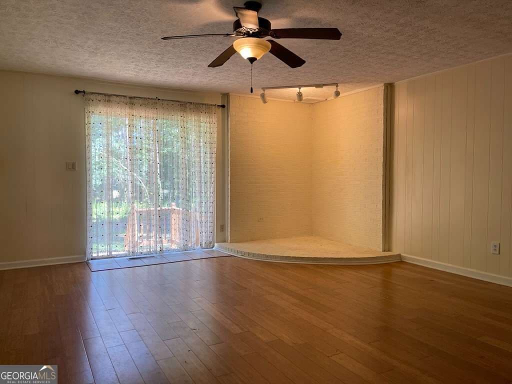 4 bedroom, 2 bathroom, 1,803 sq ft single family residence for sale at 1071 Dials Mill SPUR, Statham, GA 30666 — photo 3