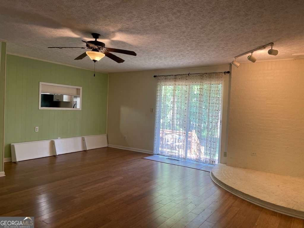 4 bedroom, 2 bathroom, 1,803 sq ft single family residence for sale at 1071 Dials Mill SPUR, Statham, GA 30666 — photo 4