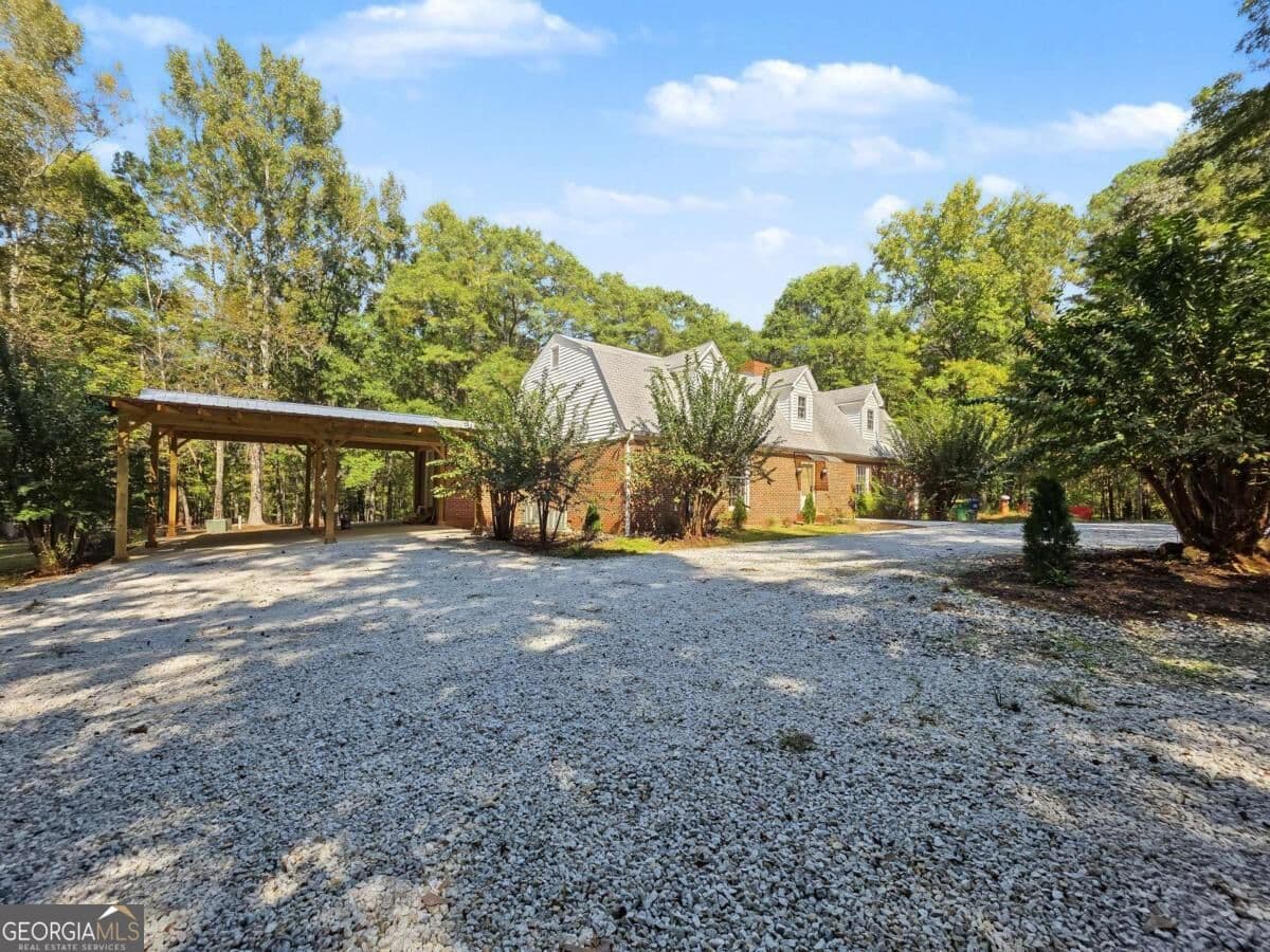 5 bedroom, 4.5 bathroom, 2,516 sq ft single family residence for sale at 80 Sims Road, Winder, GA 30680
