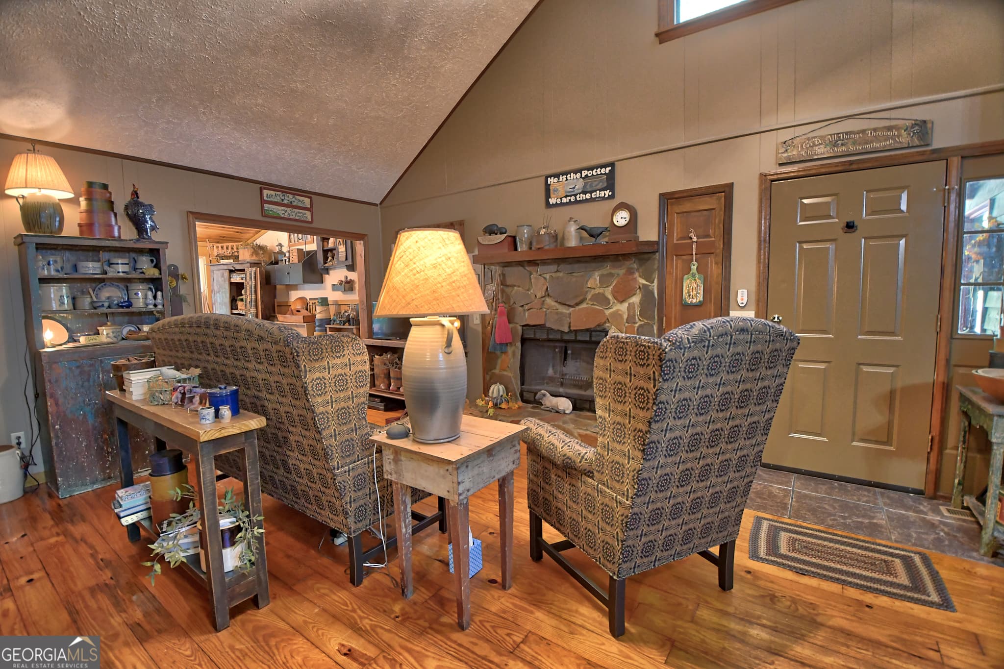 5 bedroom, 3.5 bathroom, 3,127 sq ft single family residence for sale at 31 Creekside Lane, Clayton, GA 30525 — photo 7
