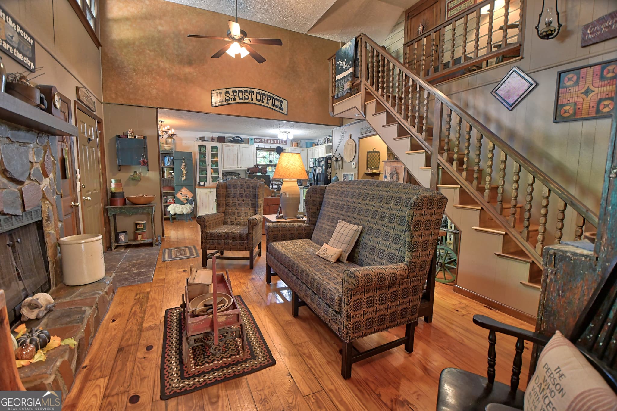 5 bedroom, 3.5 bathroom, 3,127 sq ft single family residence for sale at 31 Creekside Lane, Clayton, GA 30525 — photo 5