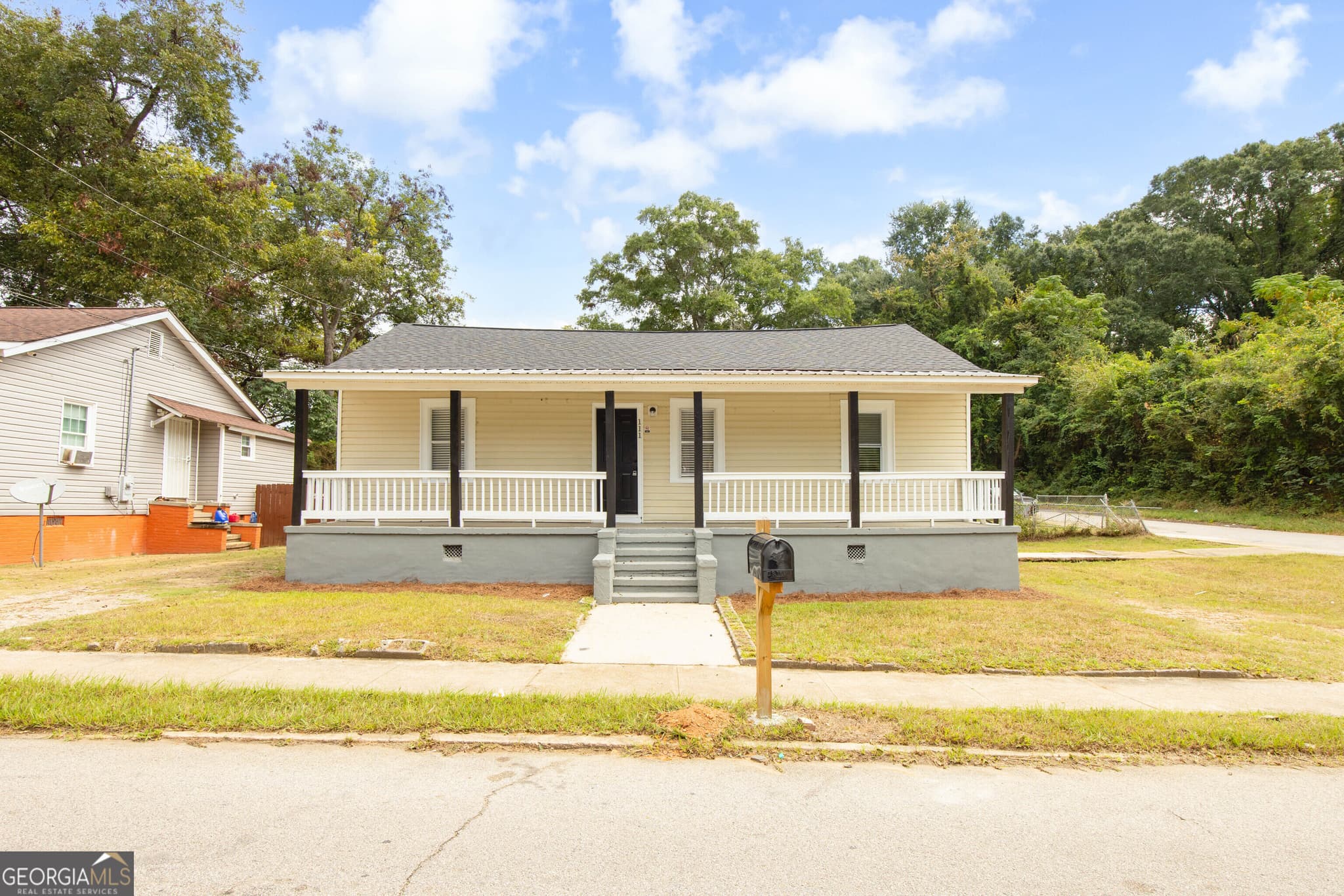 3 bedroom, 1 bathroom, 1,028 sq ft single family residence for sale at 111 Addie Street, Lagrange, GA 30241 — photo 1 of 18