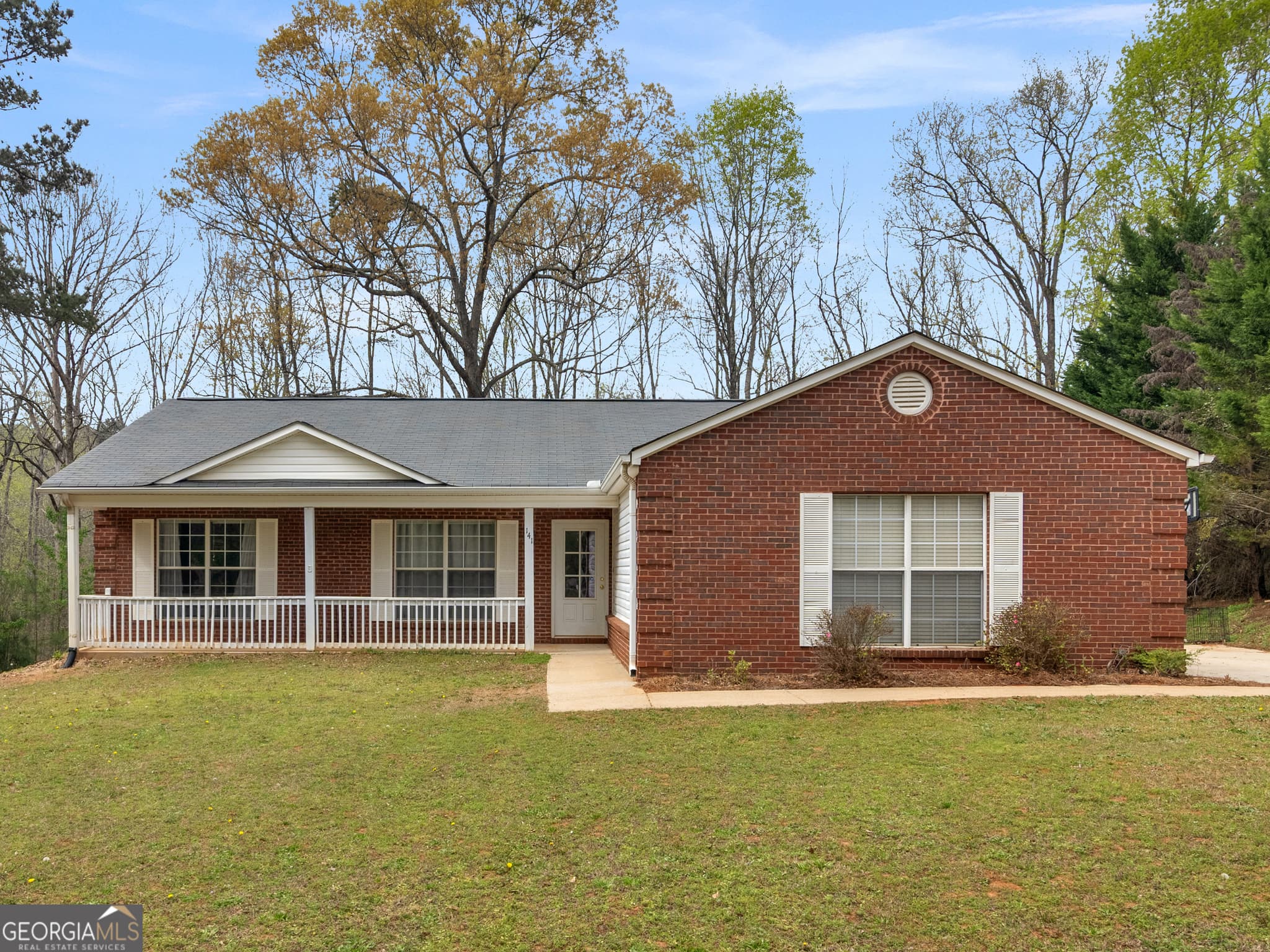 3 bedroom, 2 bathroom, 1,530 sq ft single family residence sold at 141 Royal Way, Mcdonough, GA 30252