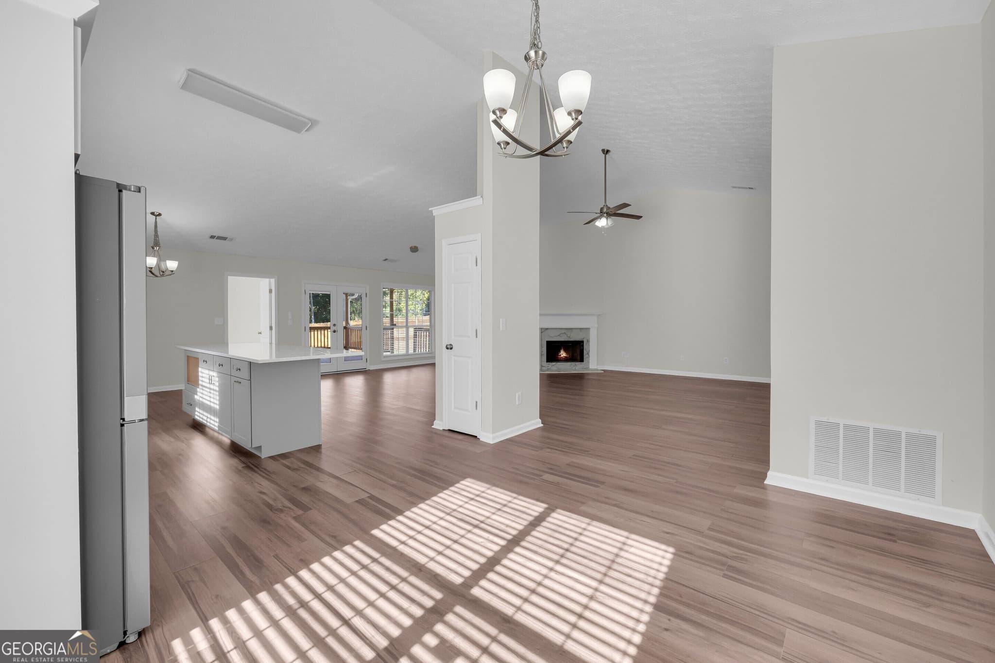 3 bedroom, 2 bathroom, 2,012 sq ft single family residence for sale at 2230 Ashley Crossing Court, Lawrenceville, GA 30043 — photo 6