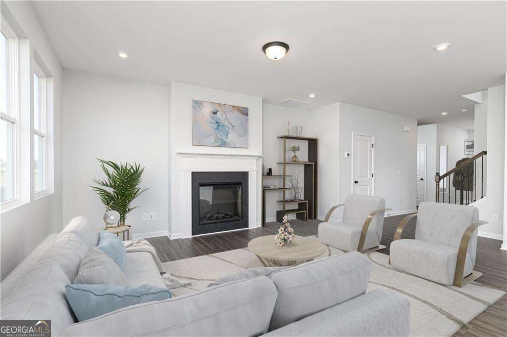 5 bedroom, 4.5 bathroom single family residence for sale at 1550 Jordan Brook Drive Court, Lawrenceville, GA 30043 — photo 3
