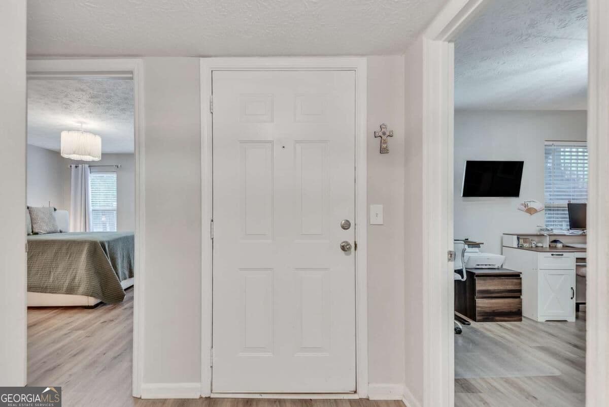 3 bedroom, 2 bathroom, 1,405 sq ft condominium for sale at 1605 Beaumont Circle, Duluth, GA 30096 — photo 9