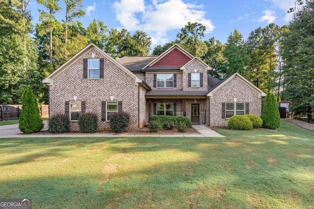 5 bedroom, 3 bathroom, 3,322 sq ft single family residence for sale at 129 Coldwater Creek Drive, Mcdonough, GA 30252 — photo 1 of 43