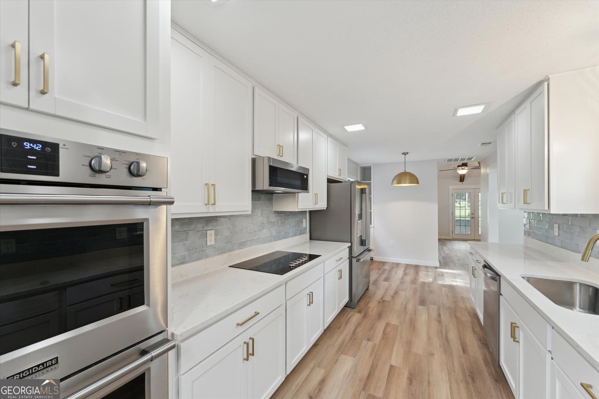 4 bedroom, 2 bathroom, 1,987 sq ft single family residence for sale at 211 Cherokee Trail, Hinesville, GA 31313 — photo 9