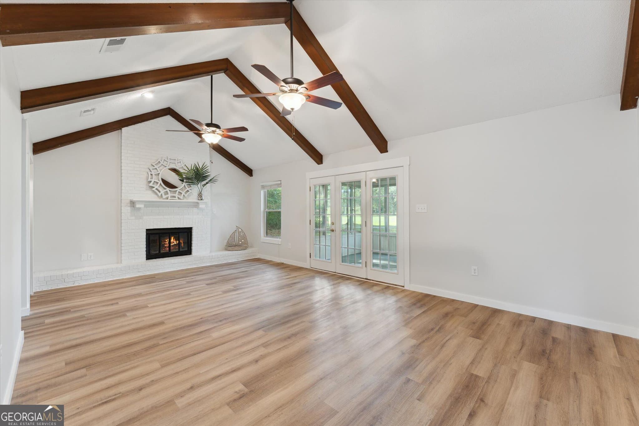 4 bedroom, 2 bathroom, 1,987 sq ft single family residence for sale at 211 Cherokee Trail, Hinesville, GA 31313 — photo 4