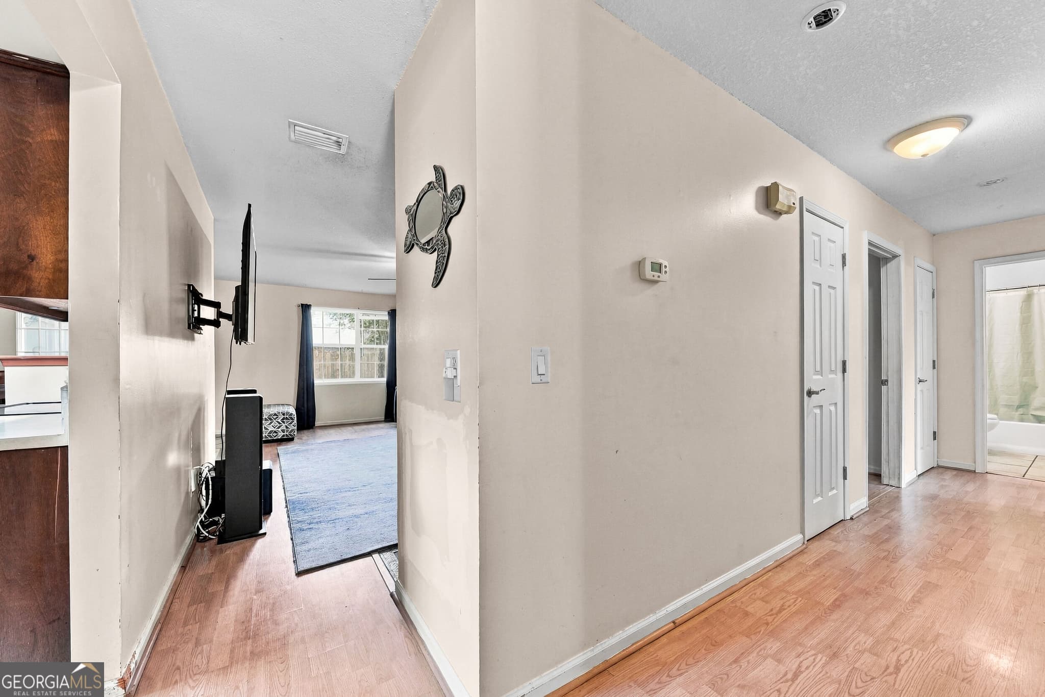 3 bedroom, 2 bathroom, 1,382 sq ft single family residence for sale at 165 W Peach Avenue, Kingsland, GA 31548 — photo 6