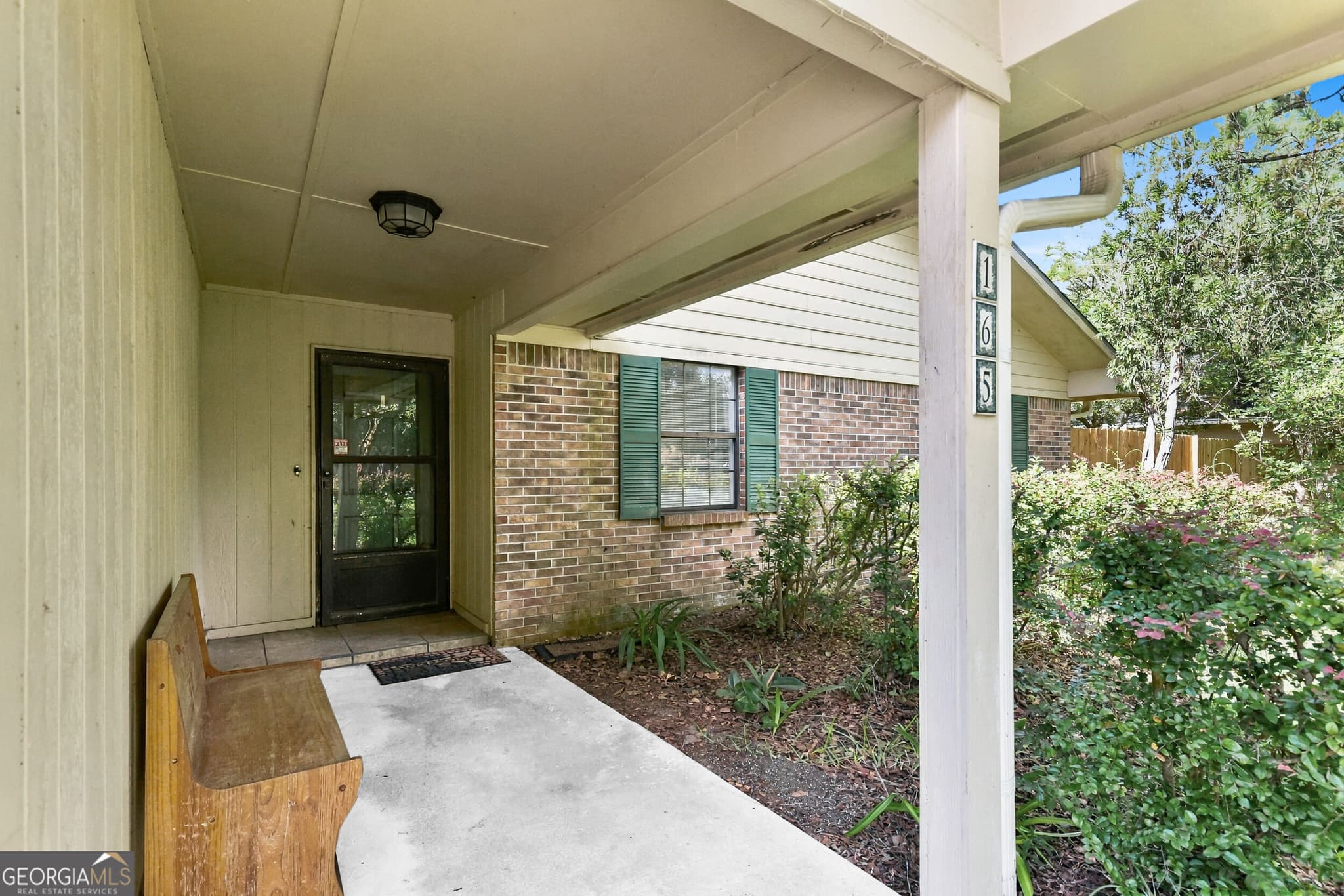 3 bedroom, 2 bathroom, 1,382 sq ft single family residence for sale at 165 W Peach Avenue, Kingsland, GA 31548 — photo 4
