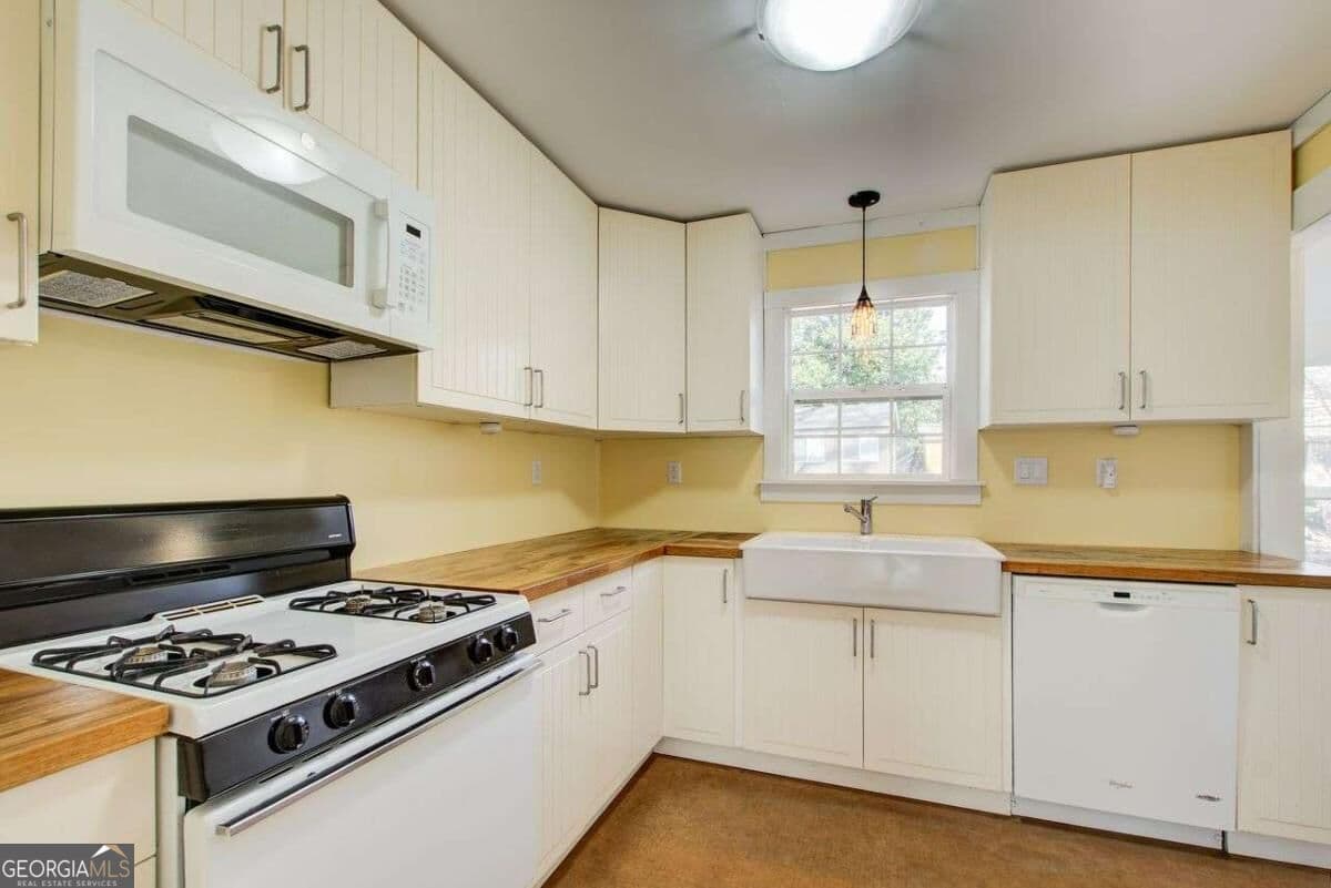 2 bedroom, 2 bathroom, 1,093 sq ft single family residence for rent at 550 Mead Street, Atlanta, GA 30315 for $2,500 a month — photo 8