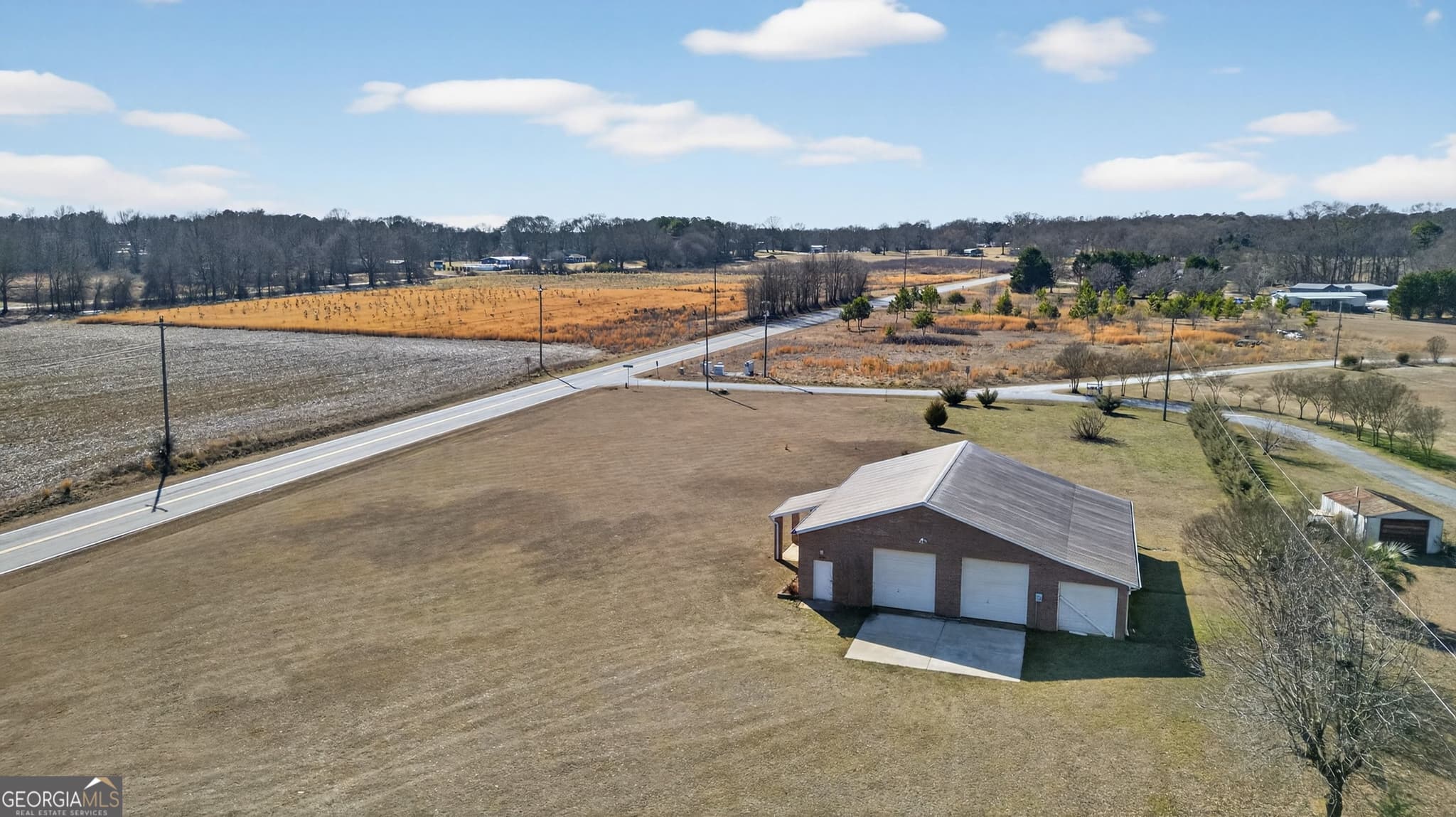 3 bedroom, 2 bathroom, 2,020 sq ft single family residence for sale at 3400 Old Dobbins Bridge Road, Fair Play, SC 29643 — photo 2