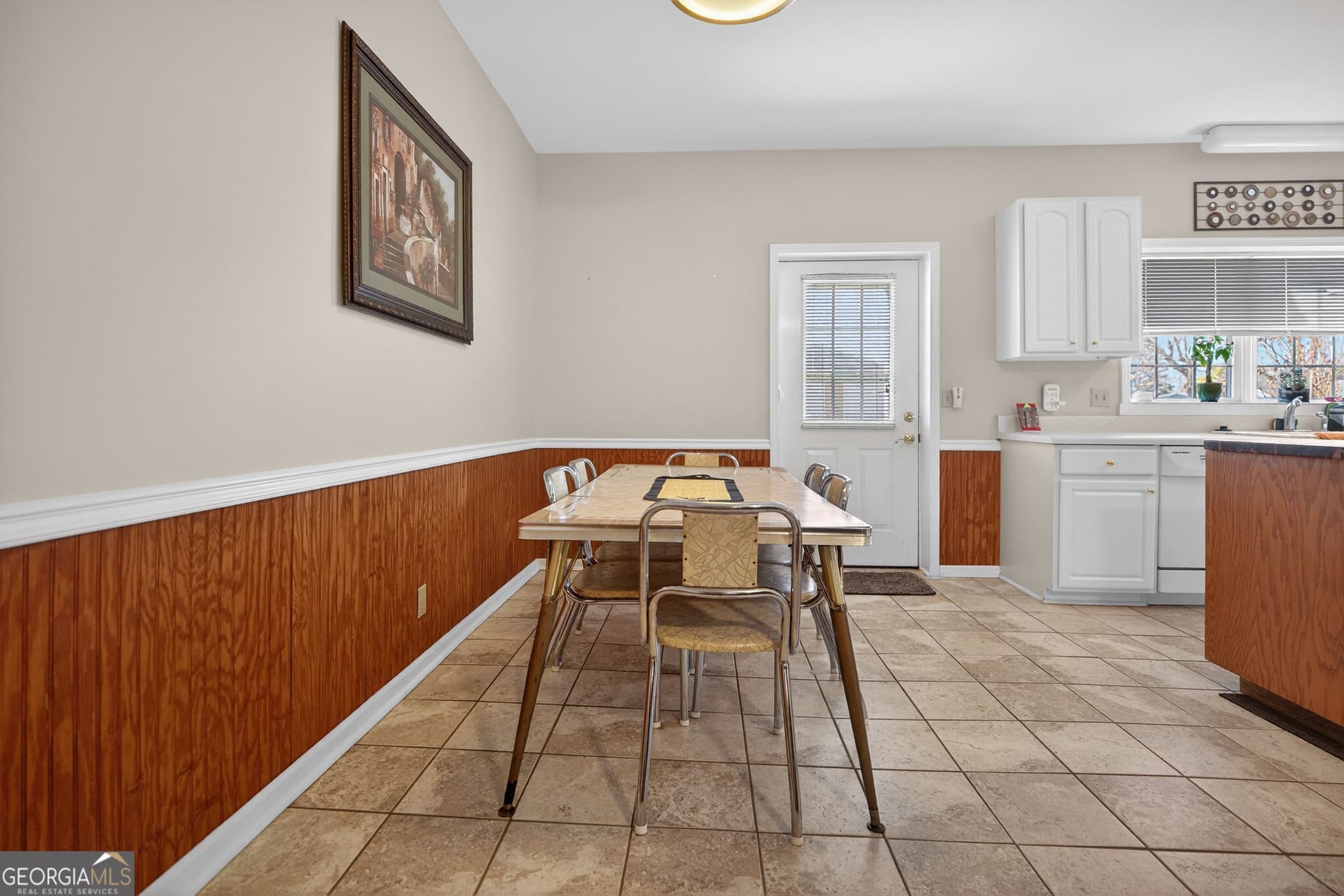 3 bedroom, 2 bathroom, 2,020 sq ft single family residence for sale at 3400 Old Dobbins Bridge Road, Fair Play, SC 29643 — photo 6