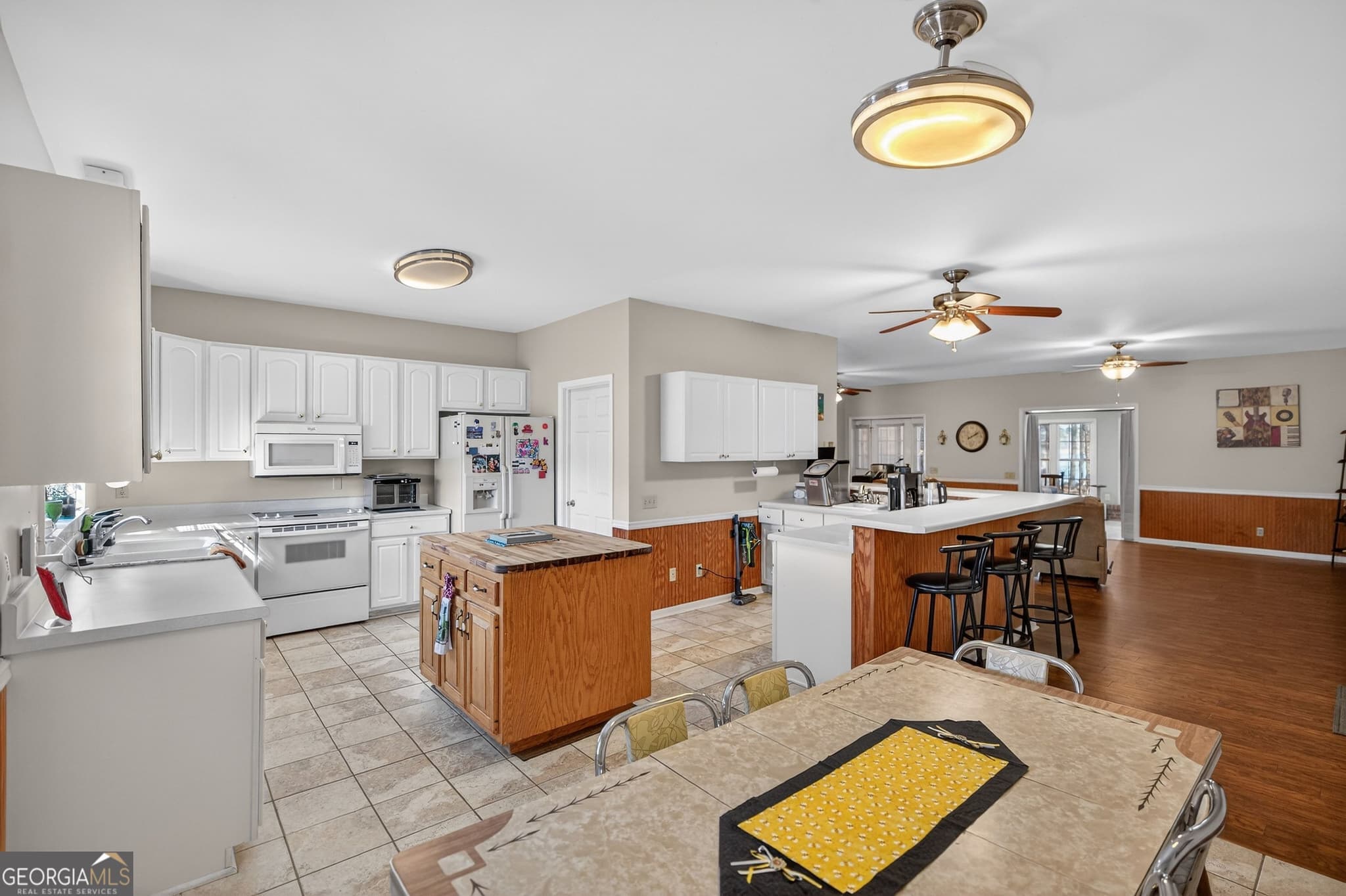 3 bedroom, 2 bathroom, 2,020 sq ft single family residence for sale at 3400 Old Dobbins Bridge Road, Fair Play, SC 29643 — photo 5