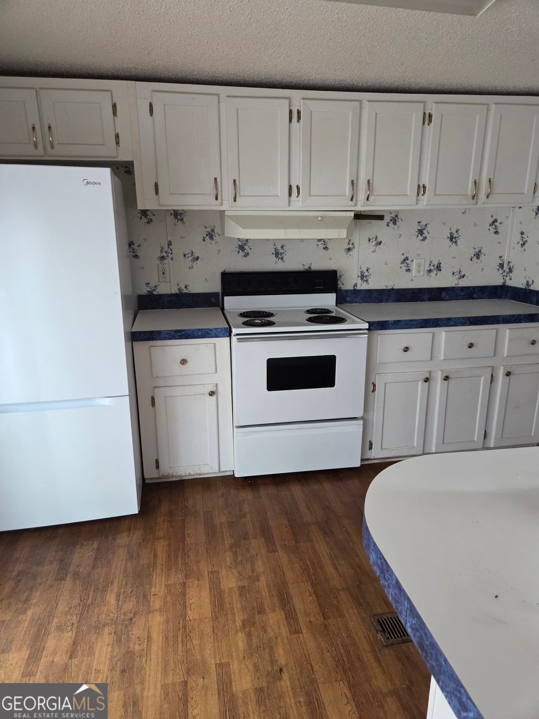 3 bedroom, 2 bathroom, 1,440 sq ft manufactured home,single family residence for sale at 453 Lake Drive, Manchester, GA 31816 — photo 9