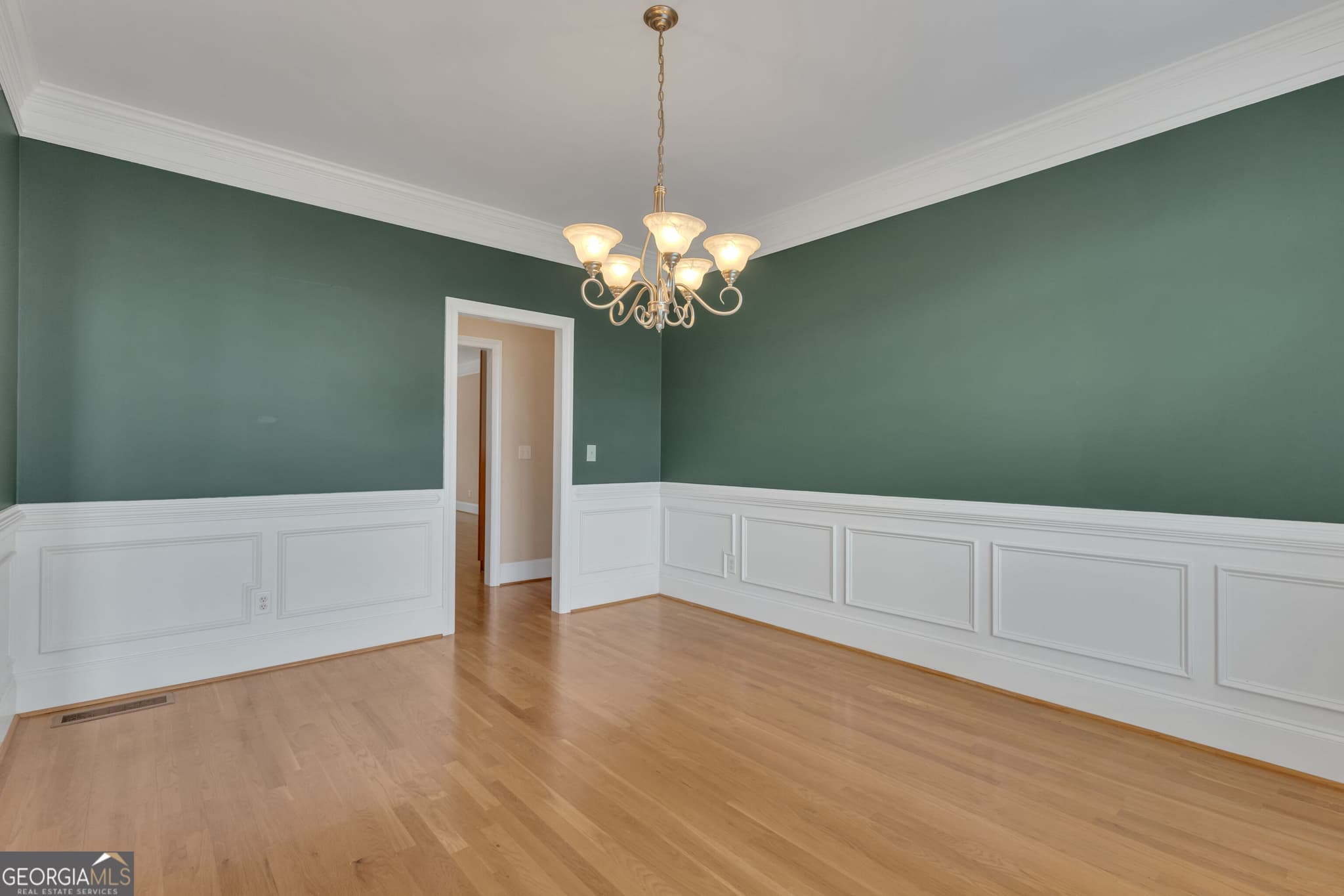 5 bedroom, 4.5 bathroom, 5,461 sq ft single family residence for sale at 5655 Toccoa Drive, Douglasville, GA 30135 — photo 7