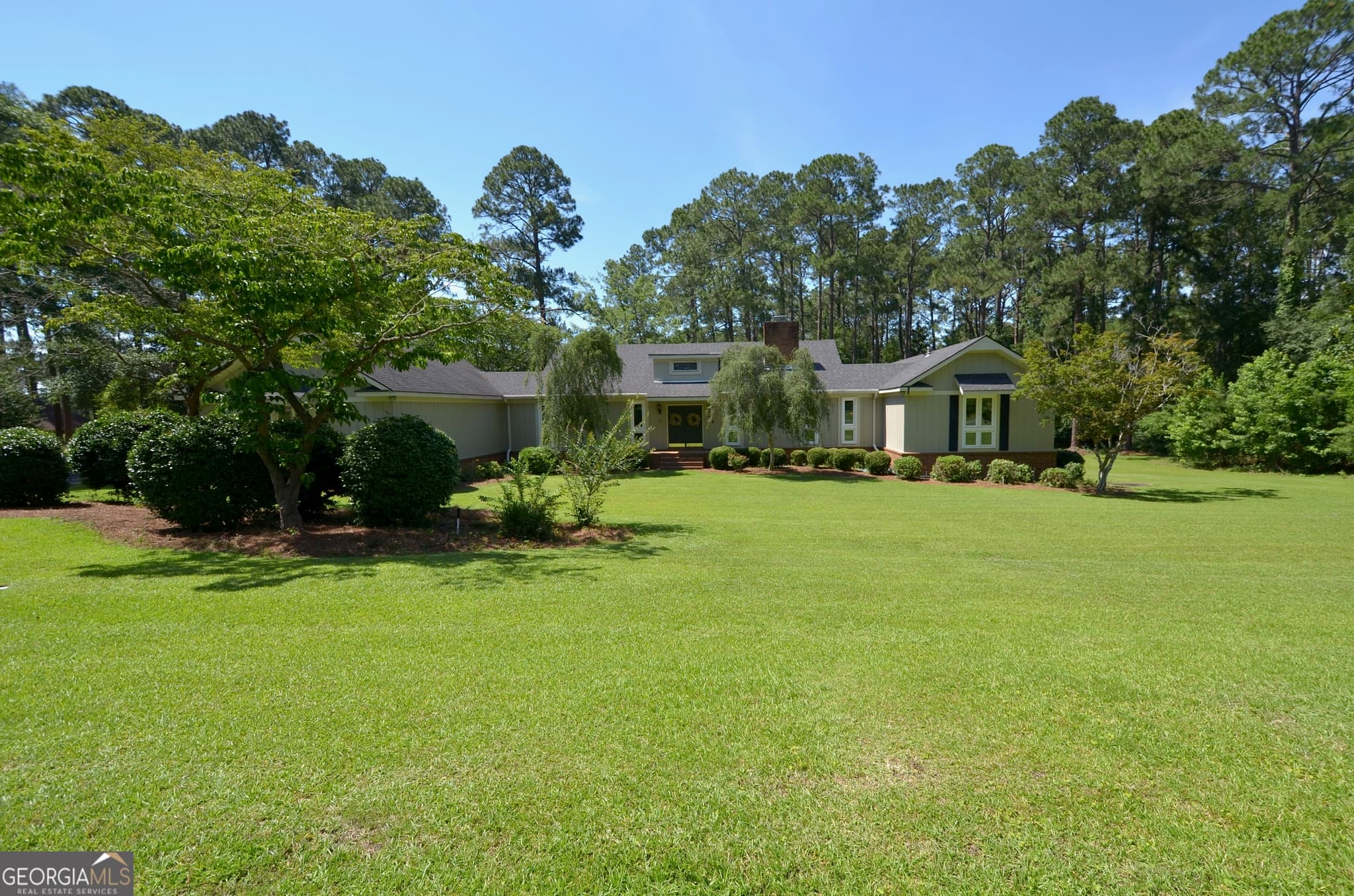 4 bedroom, 4.5 bathroom, 3,941 sq ft single family residence for sale at 1214 7th Avenue, Eastman, GA 31023