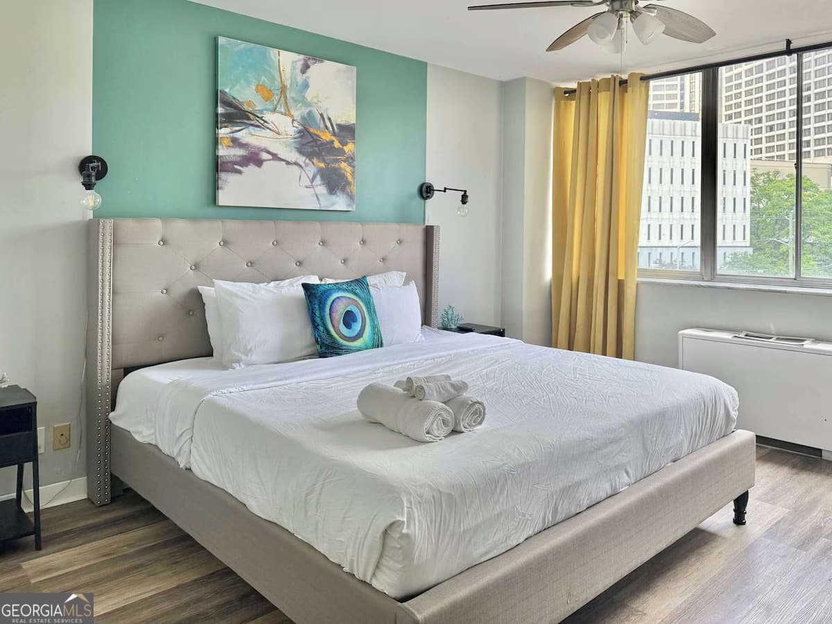 3 bedroom, 1 bathroom, 931 sq ft condominium for rent at 215 Piedmont Avenue APT 301, Atlanta, GA 30308 for $3,499 a month — photo 7