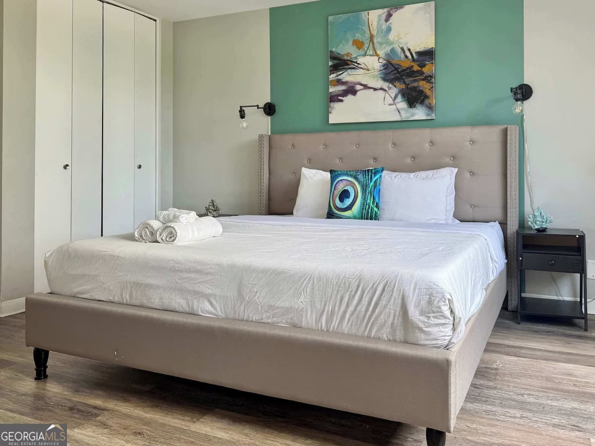 3 bedroom, 1 bathroom, 931 sq ft condominium for rent at 215 Piedmont Avenue APT 301, Atlanta, GA 30308 for $3,499 a month — photo 8