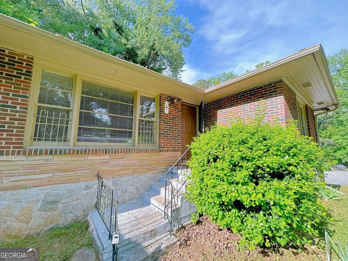 multi family,duplex for sale at 2141 Beecher Circle, Atlanta, GA 30311 — photo 4