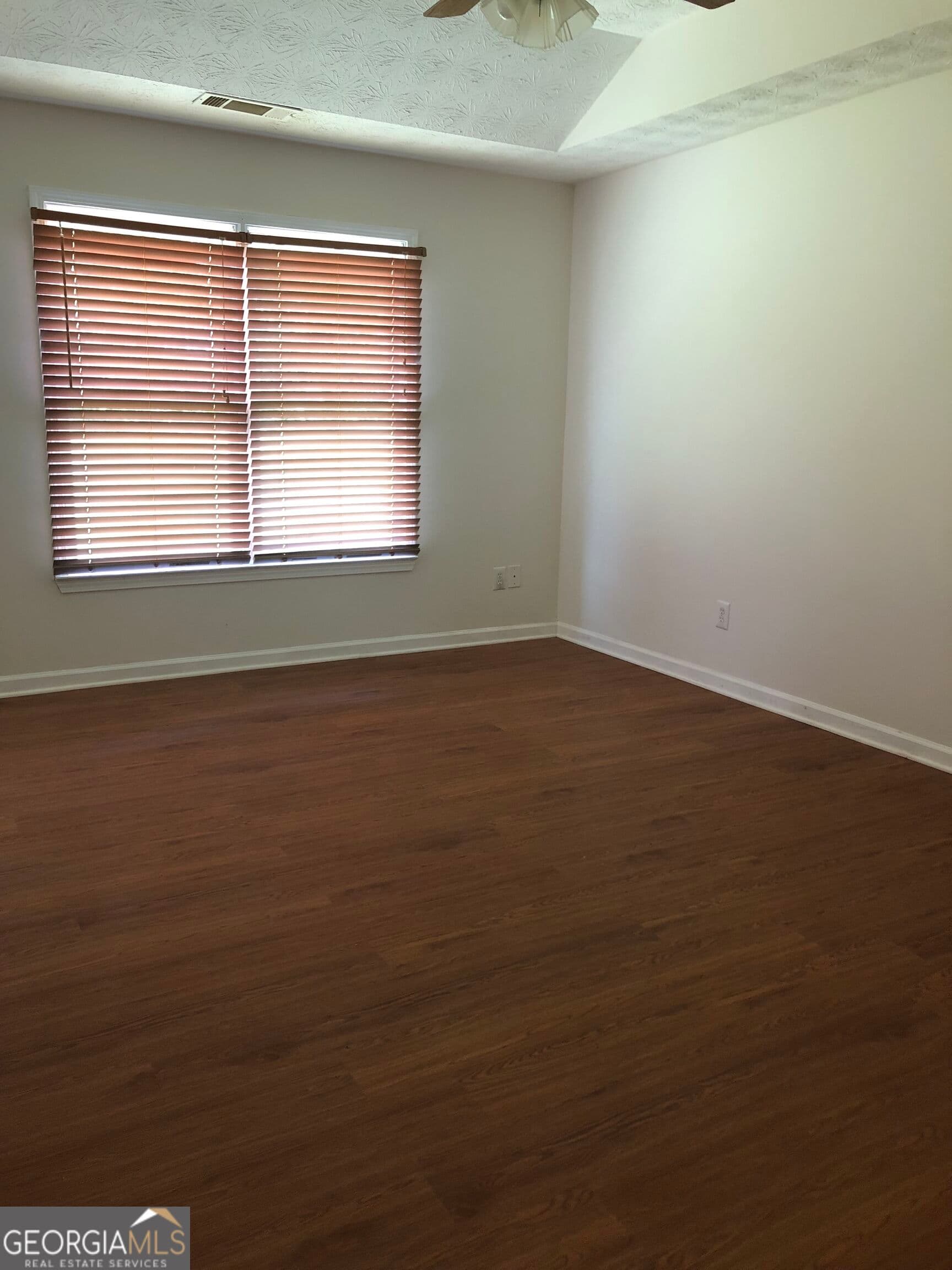 3 bedroom, 2 bathroom, 1,502 sq ft single family residence for rent at 75 Oakwood Lane, Covington, GA 30016 for $1,800 a month — photo 6