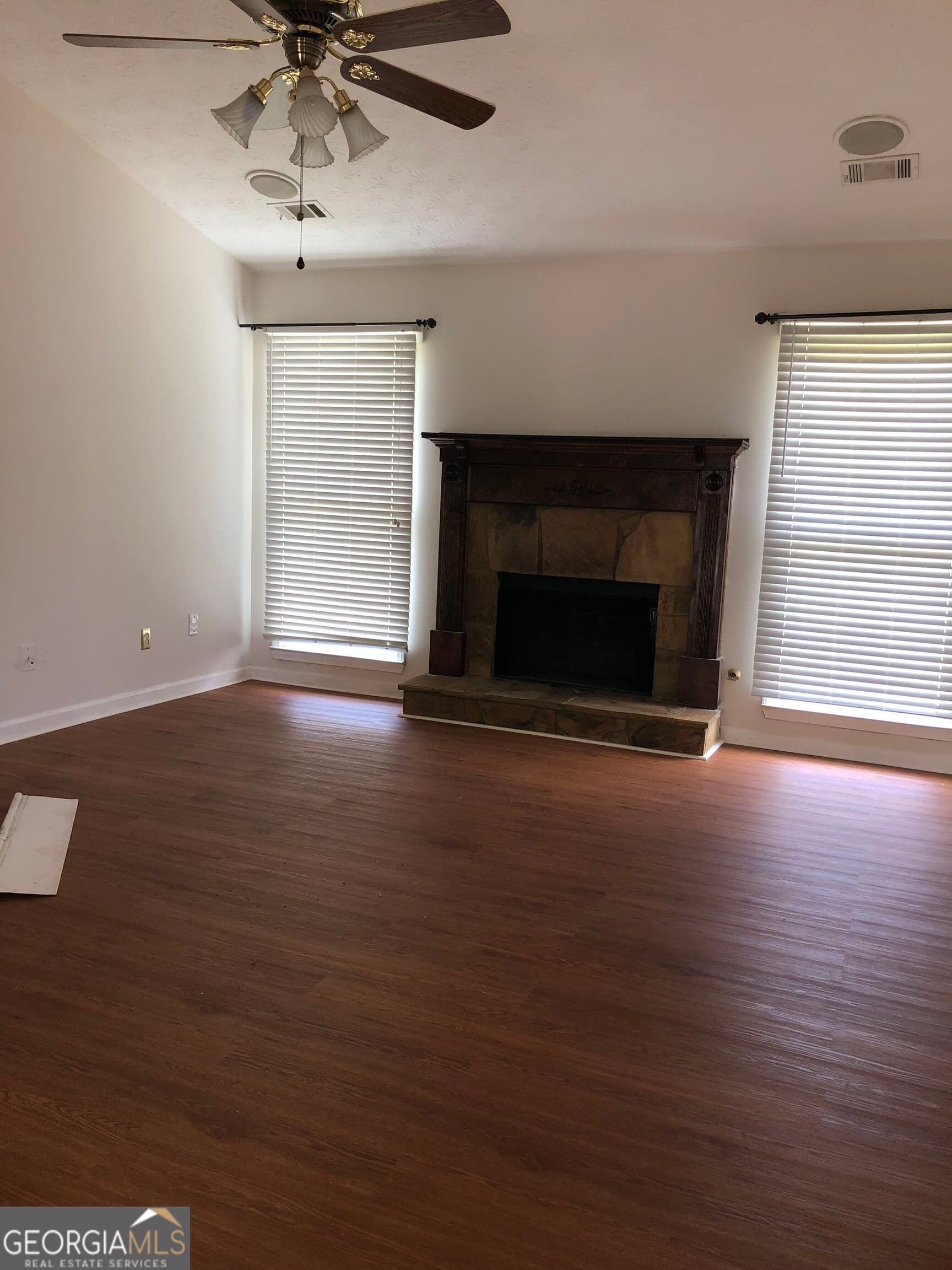 3 bedroom, 2 bathroom, 1,502 sq ft single family residence for rent at 75 Oakwood Lane, Covington, GA 30016 for $1,800 a month — photo 8