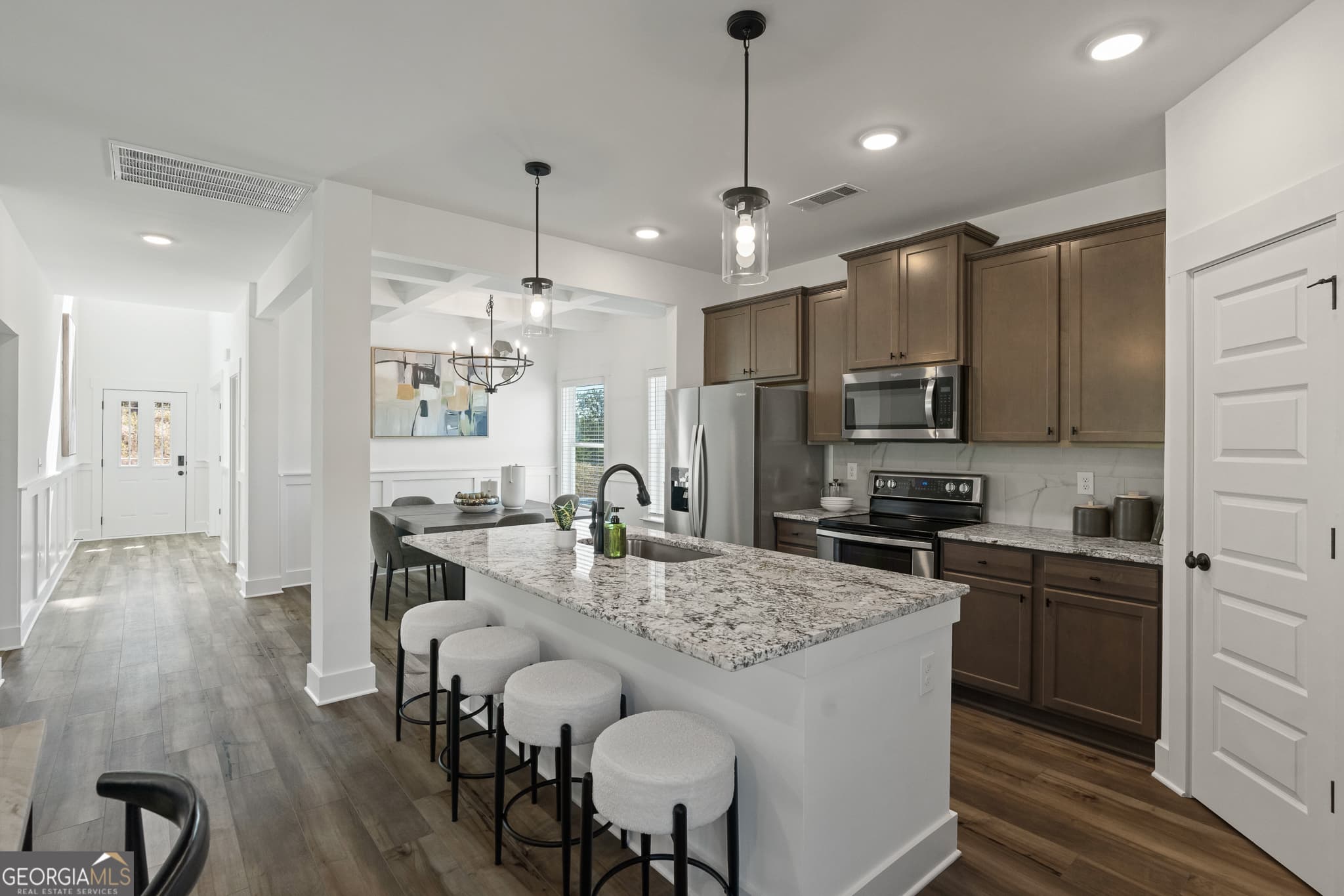 5 bedroom, 4 bathroom, 2,874 sq ft single family residence for sale at 2111 Breamore Drive, Covington, GA 30016 — photo 5
