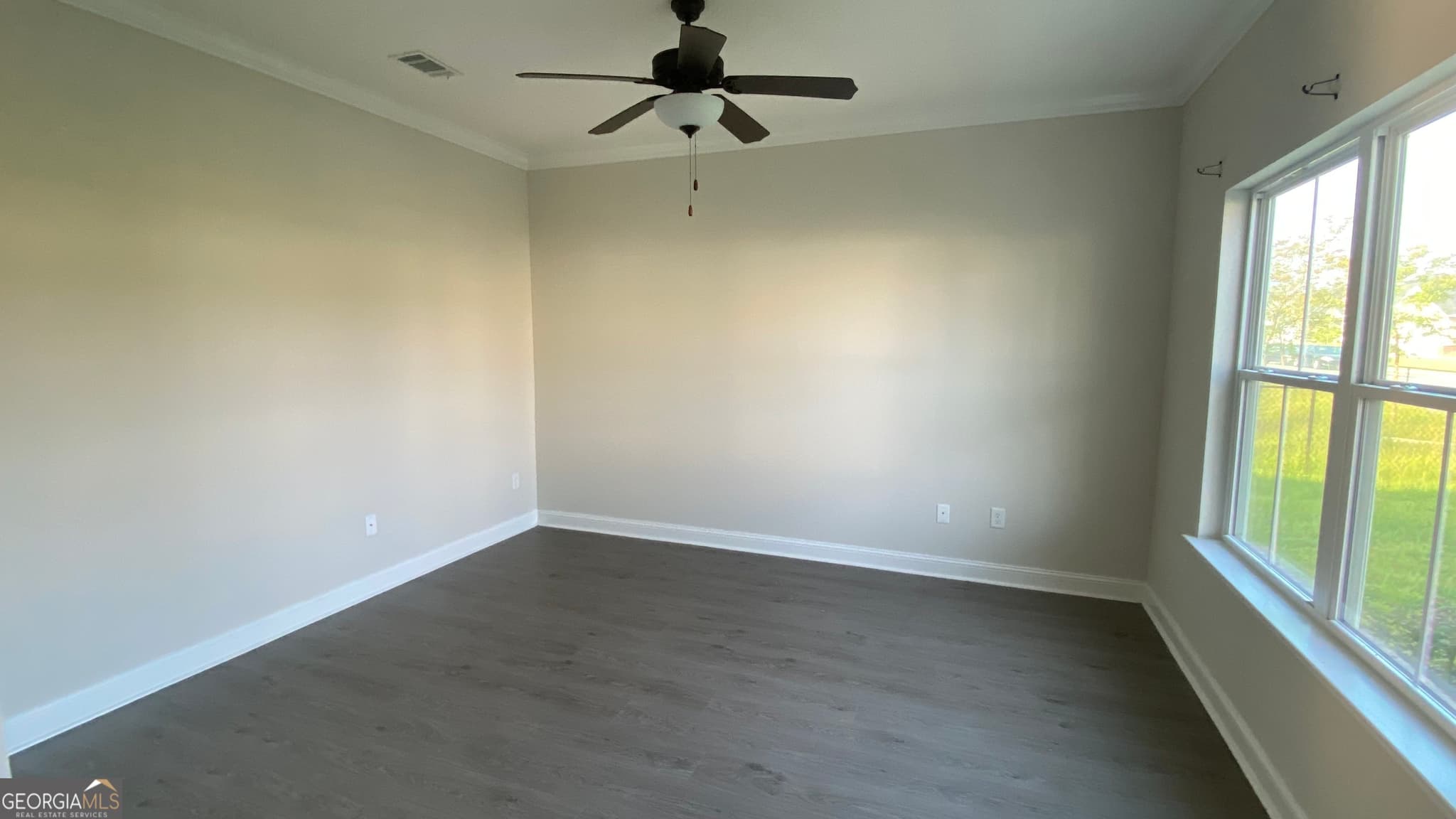 3 bedroom, 2.5 bathroom, 2,883 sq ft single family residence for sale at 284 Thorp Circle, Hinesville, GA 31313 — photo 7