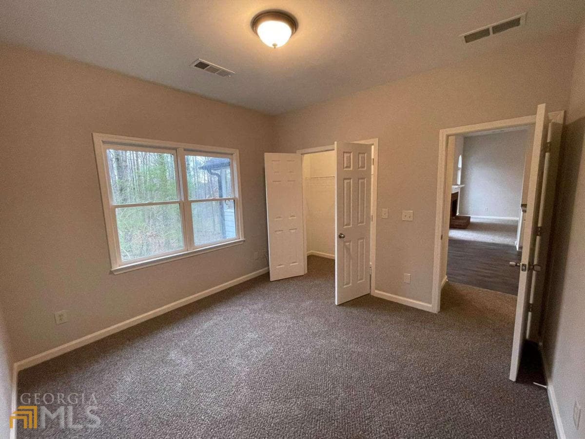 3 bedroom, 2.5 bathroom, 2,476 sq ft single family residence for sale at 3541 Gleneagles Court, Snellville, GA 30039 — photo 6