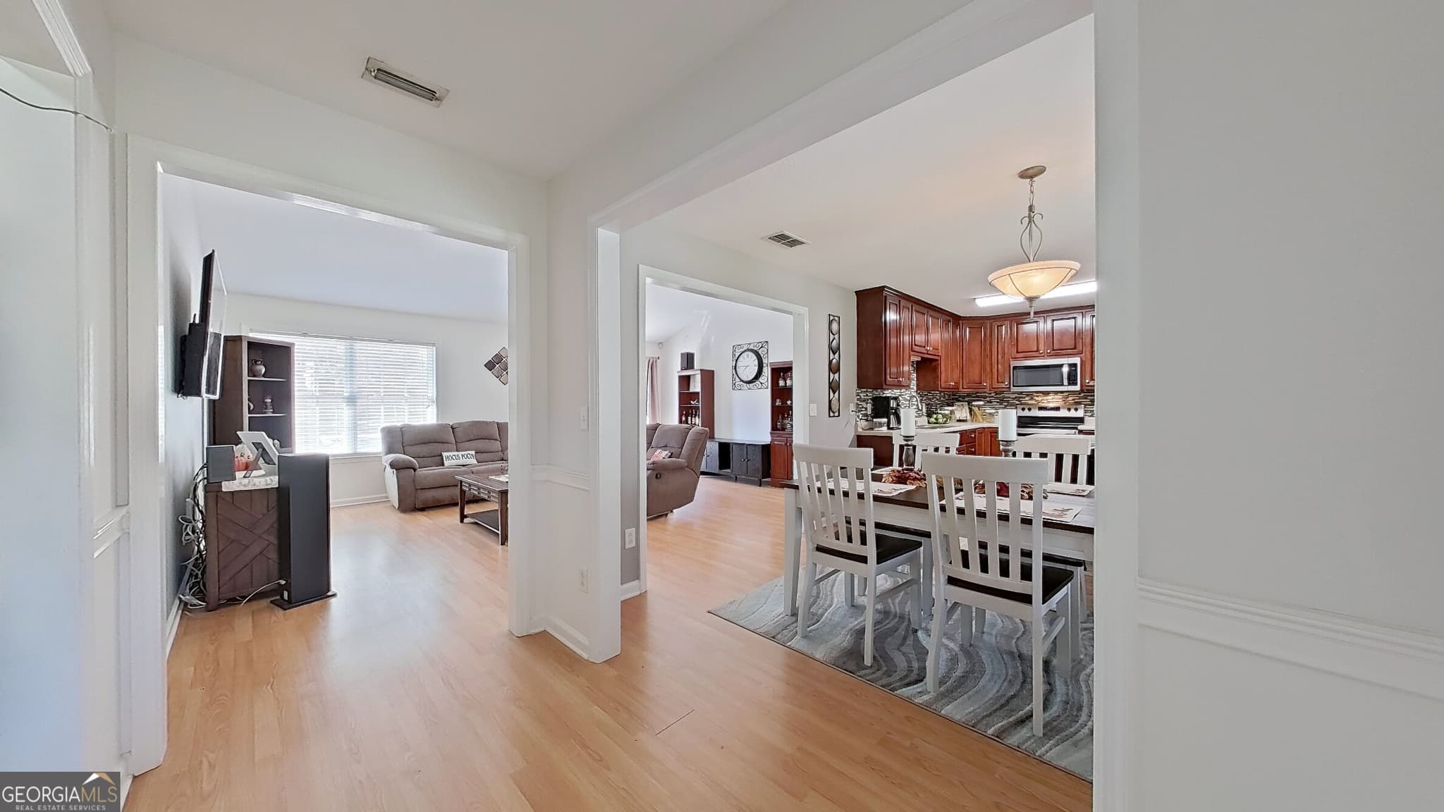 3 bedroom, 2 bathroom, 1,571 sq ft single family residence for sale at 307 Maggie Avenue, Cairo, GA 39827 — photo 7