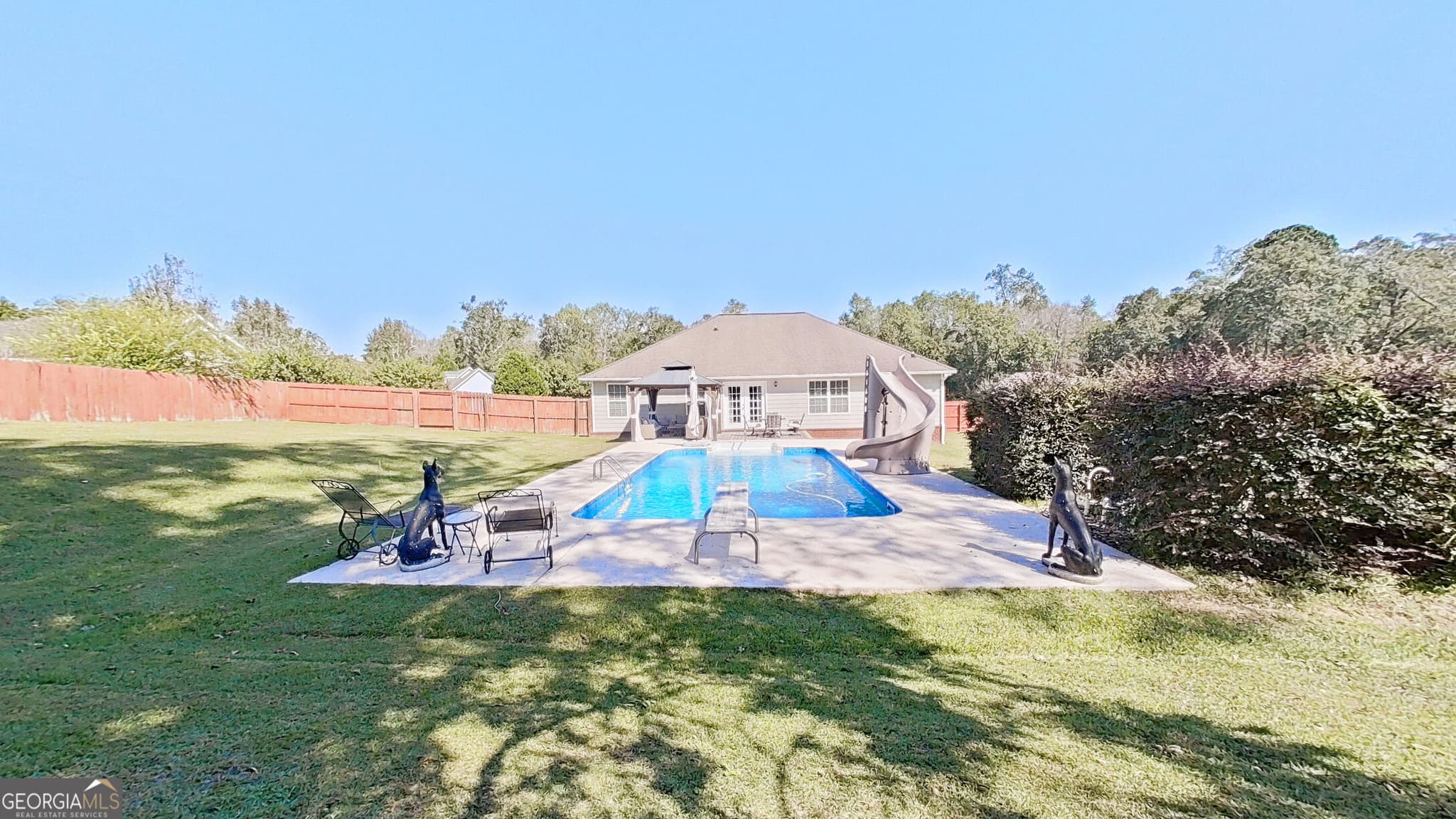 3 bedroom, 2 bathroom, 1,571 sq ft single family residence for sale at 307 Maggie Avenue, Cairo, GA 39827 — photo 4