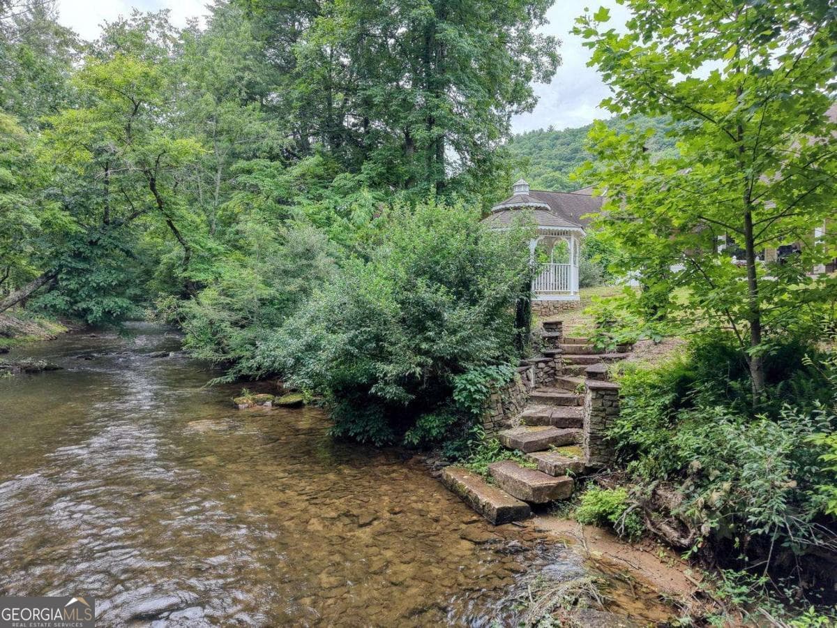 3 bedroom, 4 bathroom, 2,246 sq ft single family residence for sale at 2187 Big Pine Drive, Hiawassee, GA 30546 — photo 7