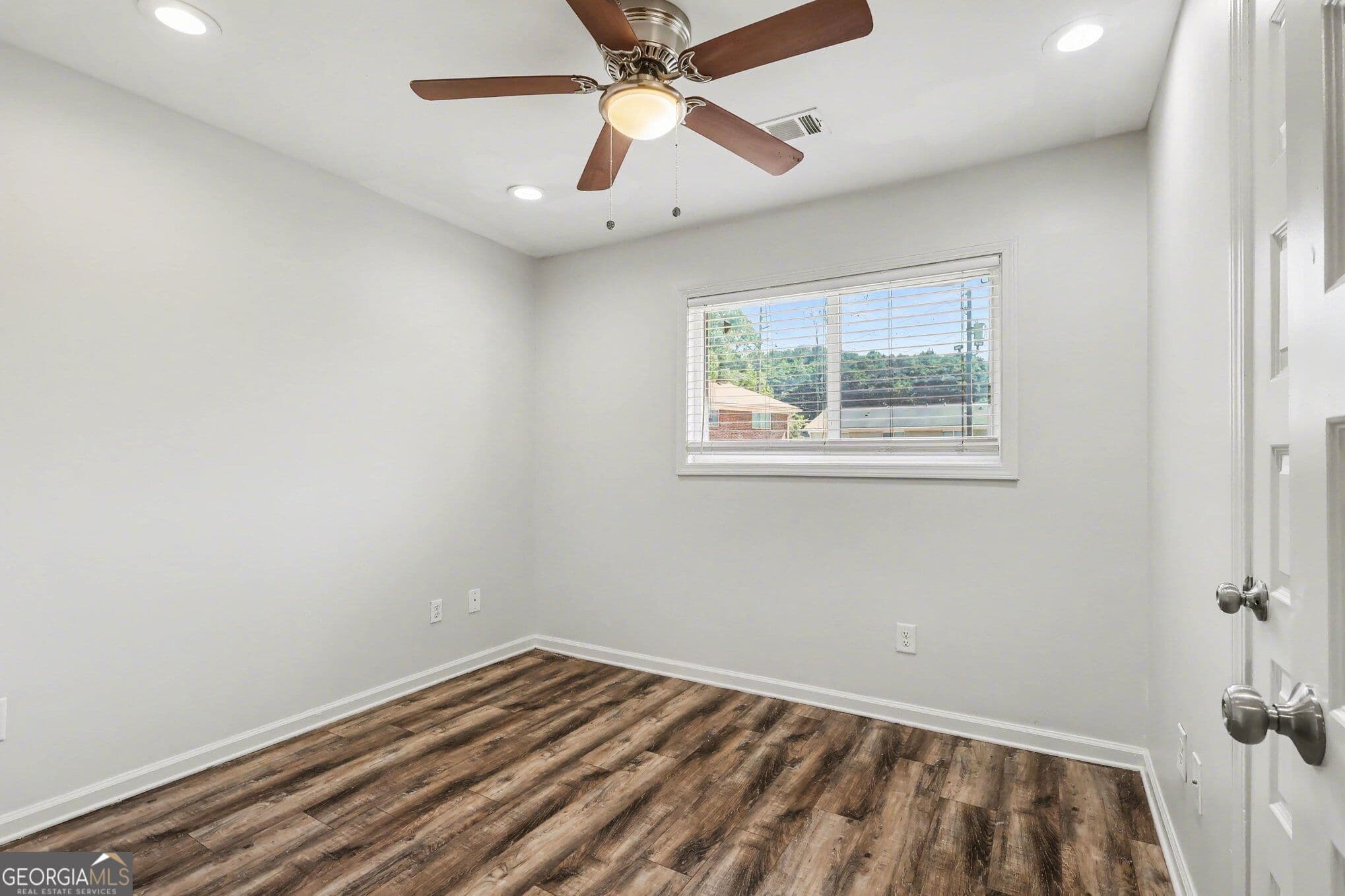 2 bedroom, 1.5 bathroom, 984 sq ft apartment for rent at 470 Bolton Rd NW Drive SW Drive D6, Atlanta, GA 30331 for $1,750 a month — photo 6