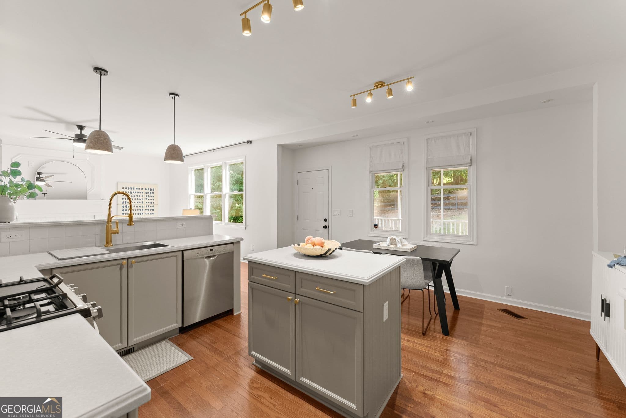 4 bedroom, 3.5 bathroom, 3,188 sq ft single family residence for sale at 1275 Mountain Ivey Court, Sugar Hill, GA 30518 — photo 10